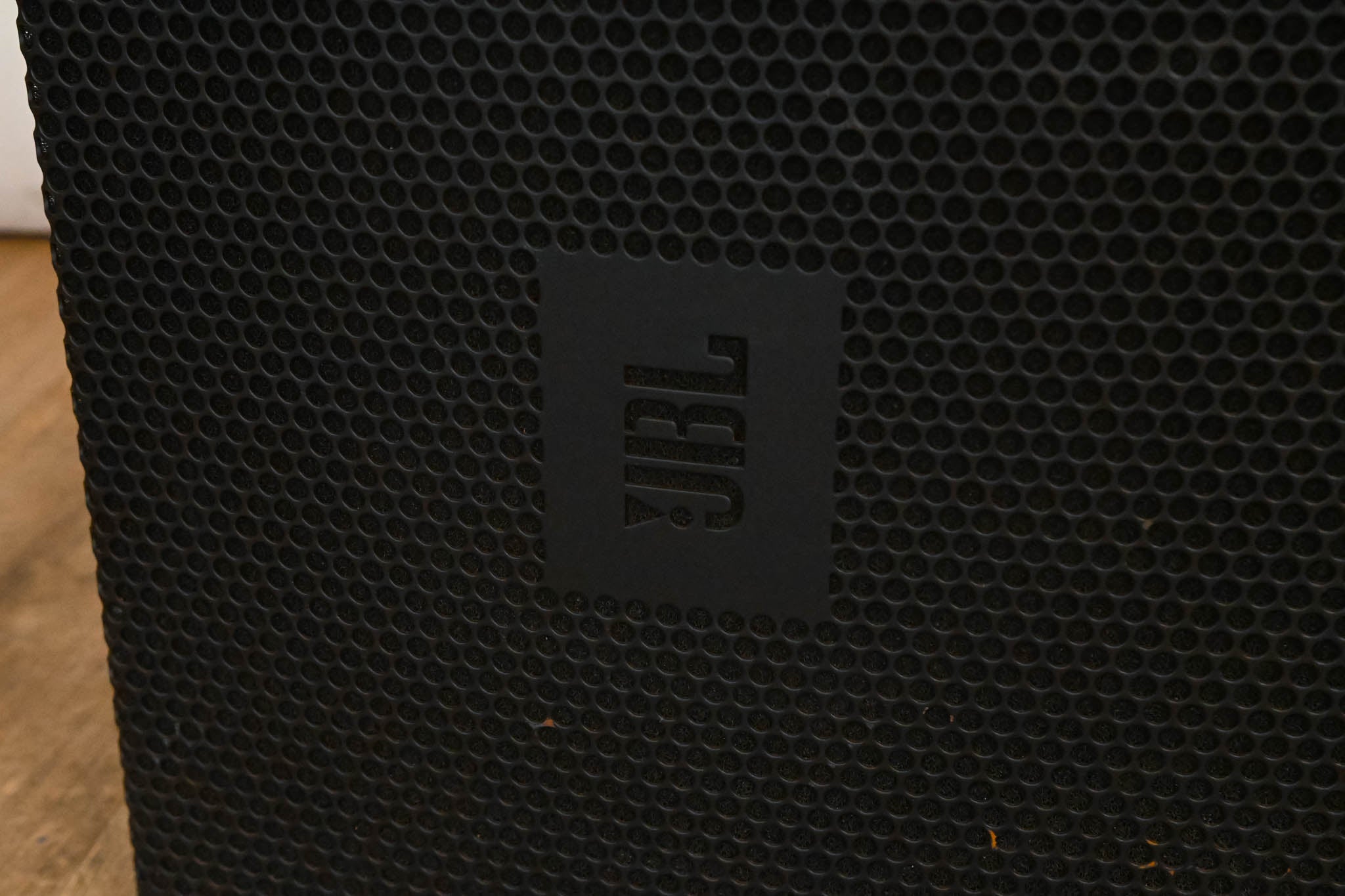 JBL VRX932LA-1 12" Two-Way Line Array Loudspeaker System