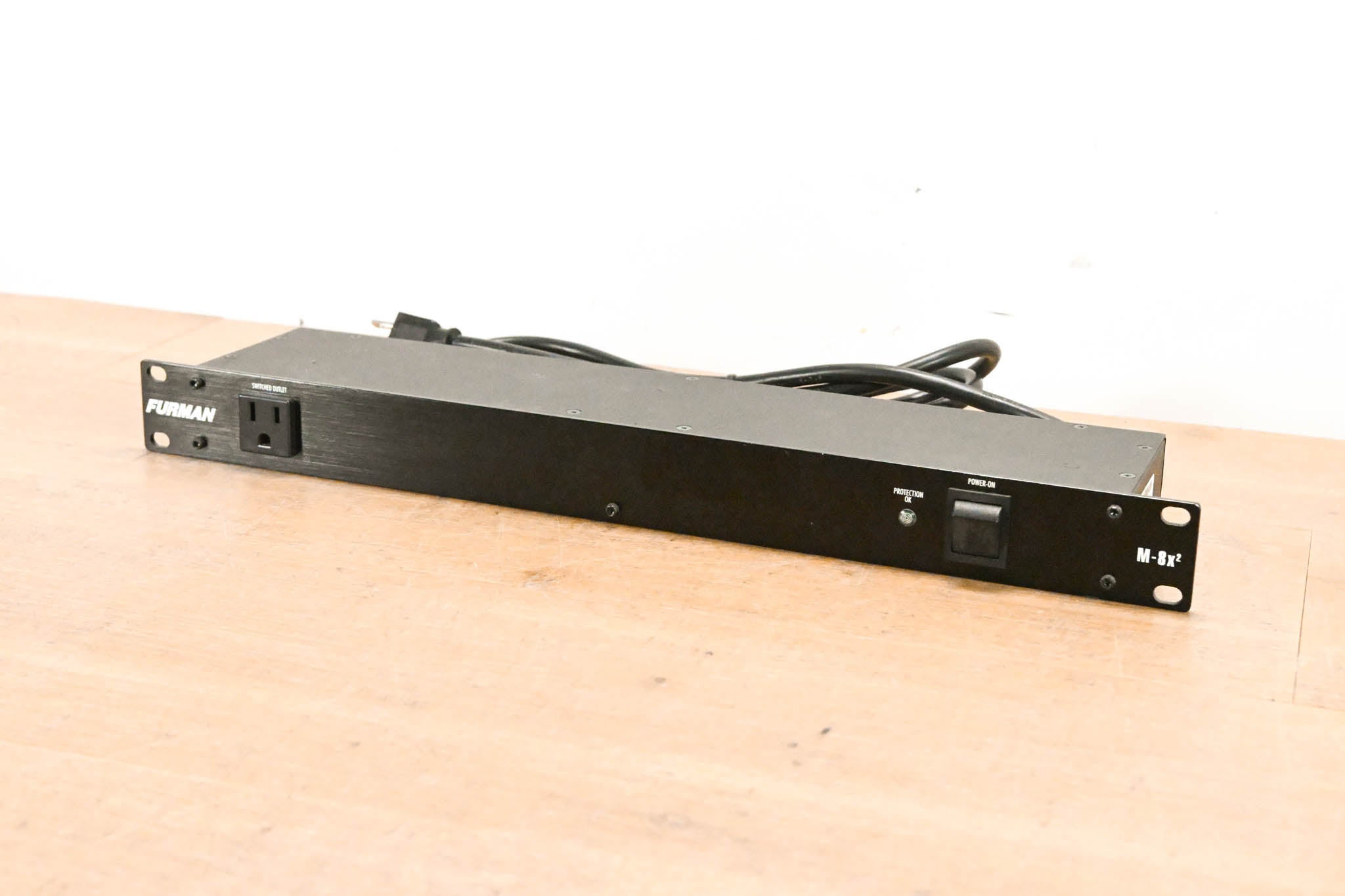 Furman M-8x2 8-Outlet Power Conditioner