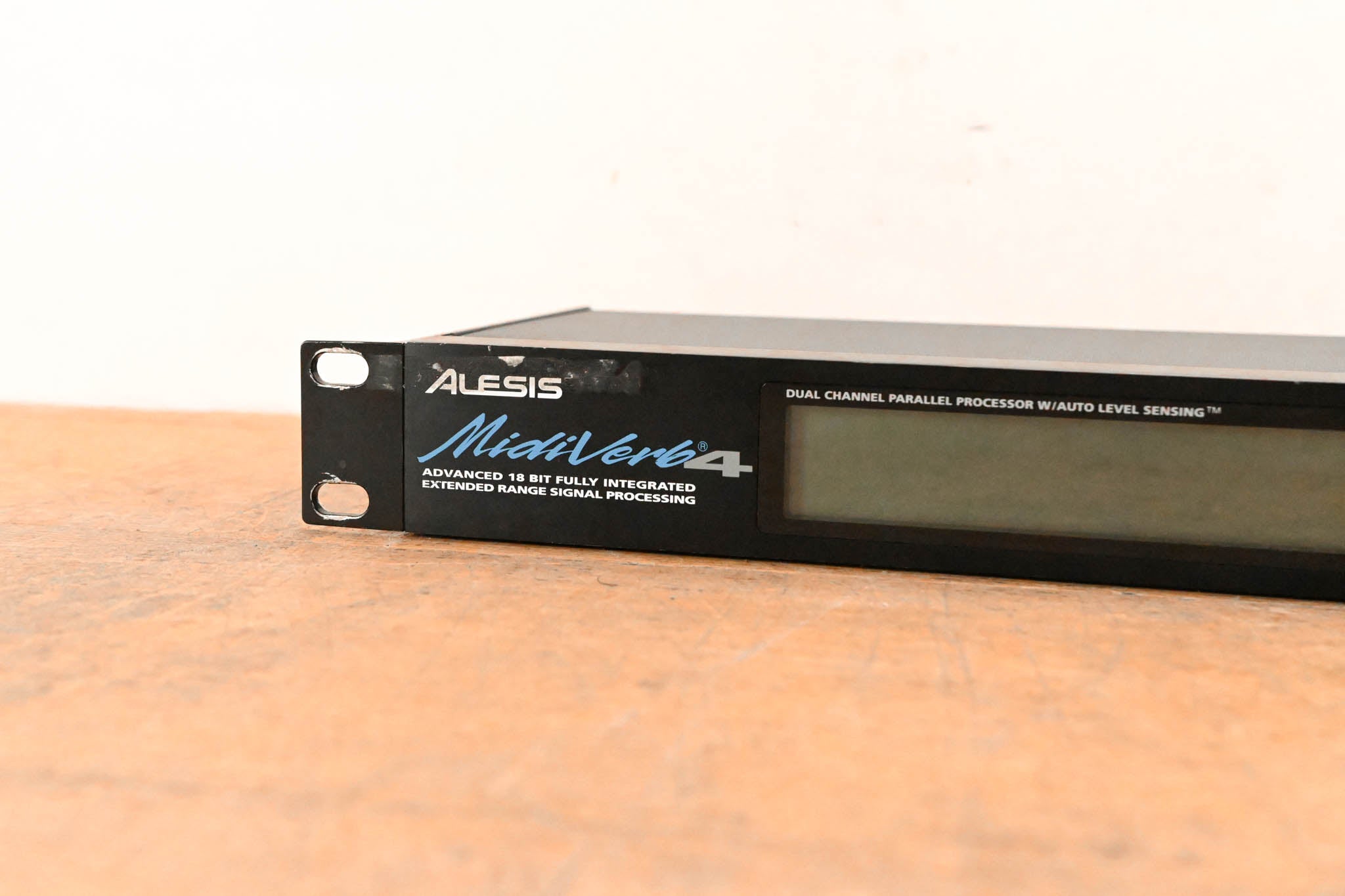 Alesis MidiVerb 4 Dual-Channel Parallel Multi-Effects Processor (NO PSU)