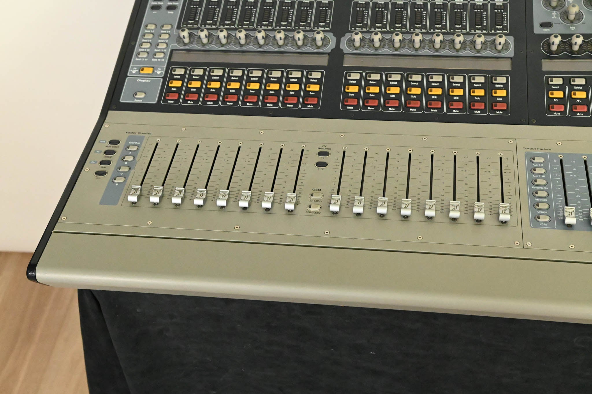Digidesign VENUE Profile Digital Mixing Console with Mix Rack