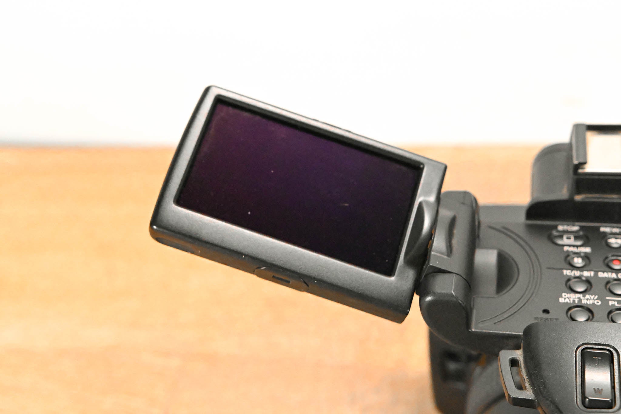 Sony HVR-Z5U Professional 1/3" 3-CMOS HDV Camcorder