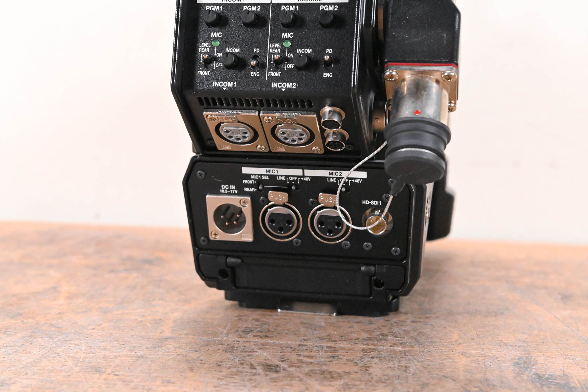 Hitachi Z-HD5500 HDTV Camera Body with CA-HF1200 Fiber Camera Adapter