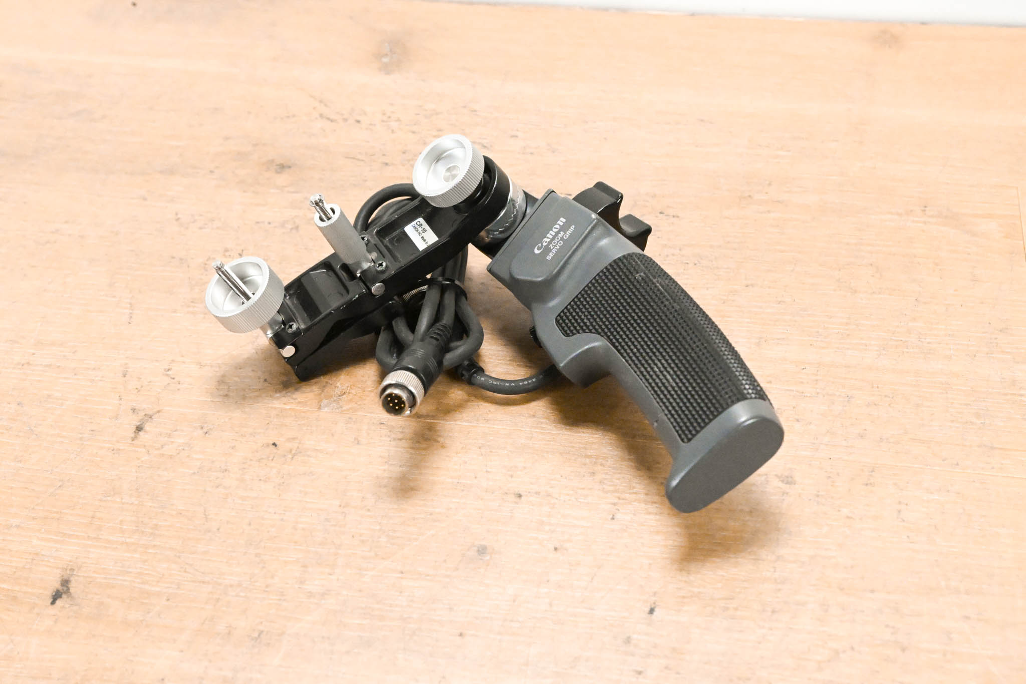 Canon ZSG-200M Zoom Servo Grip Controller w/ CR-10 Clamper