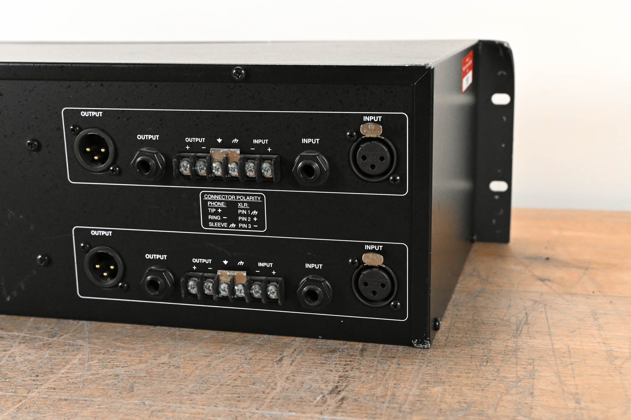 dbx 1231 Dual-Channel 31-Band Graphic Equalizer