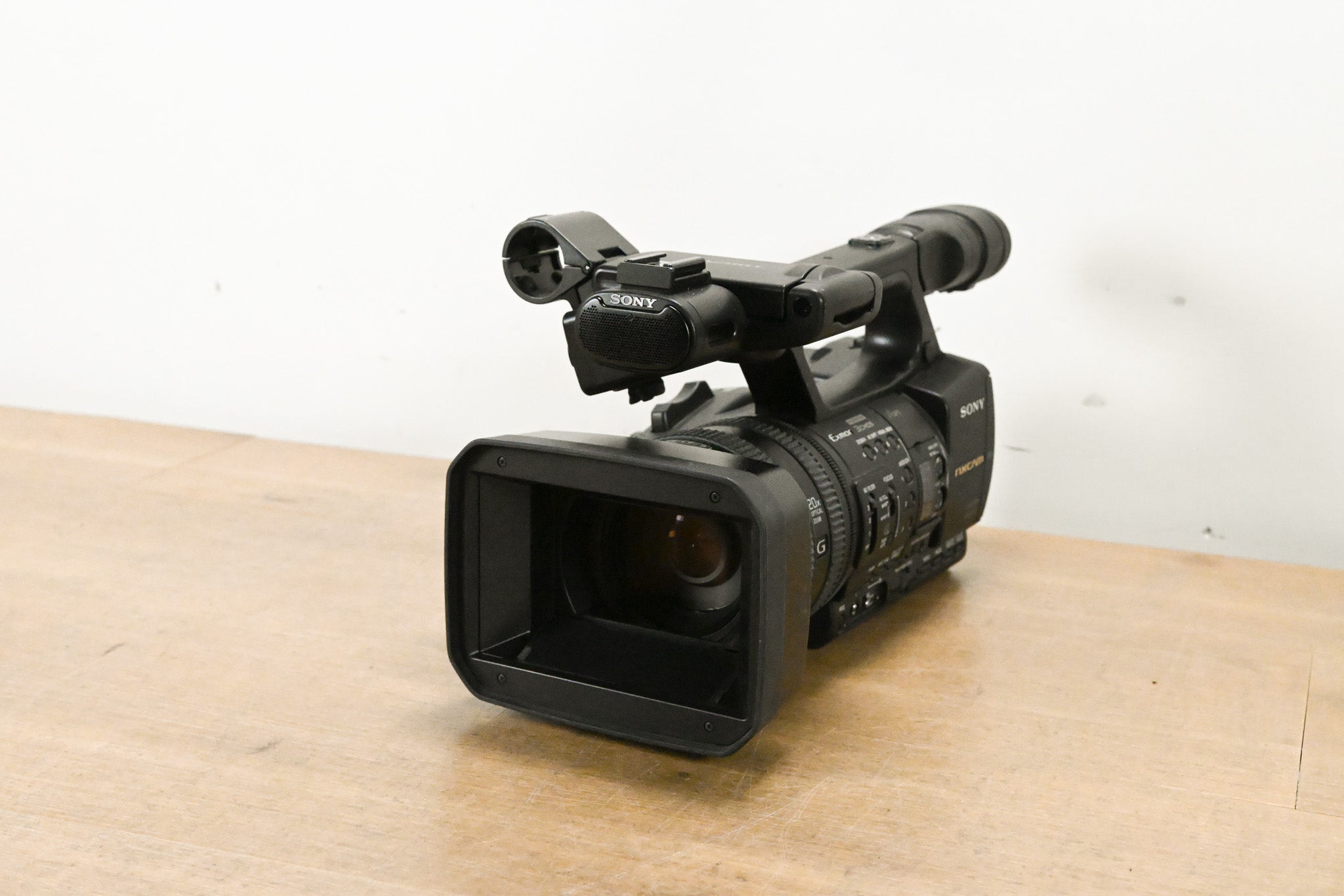 Sony HXR-NX5U NXCAM Professional Camcorder