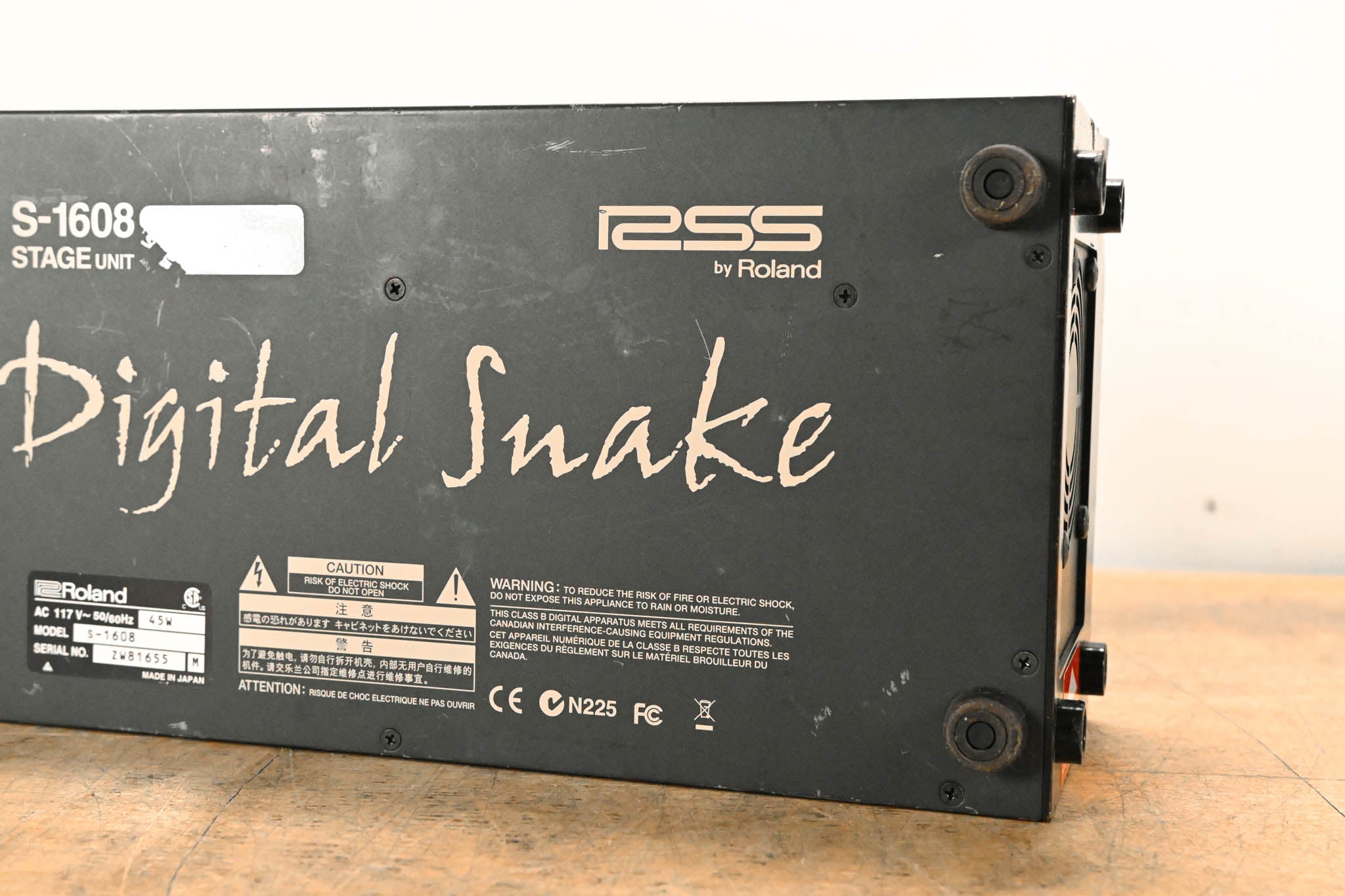 Roland S-1608 16 x 8 Stage Unit