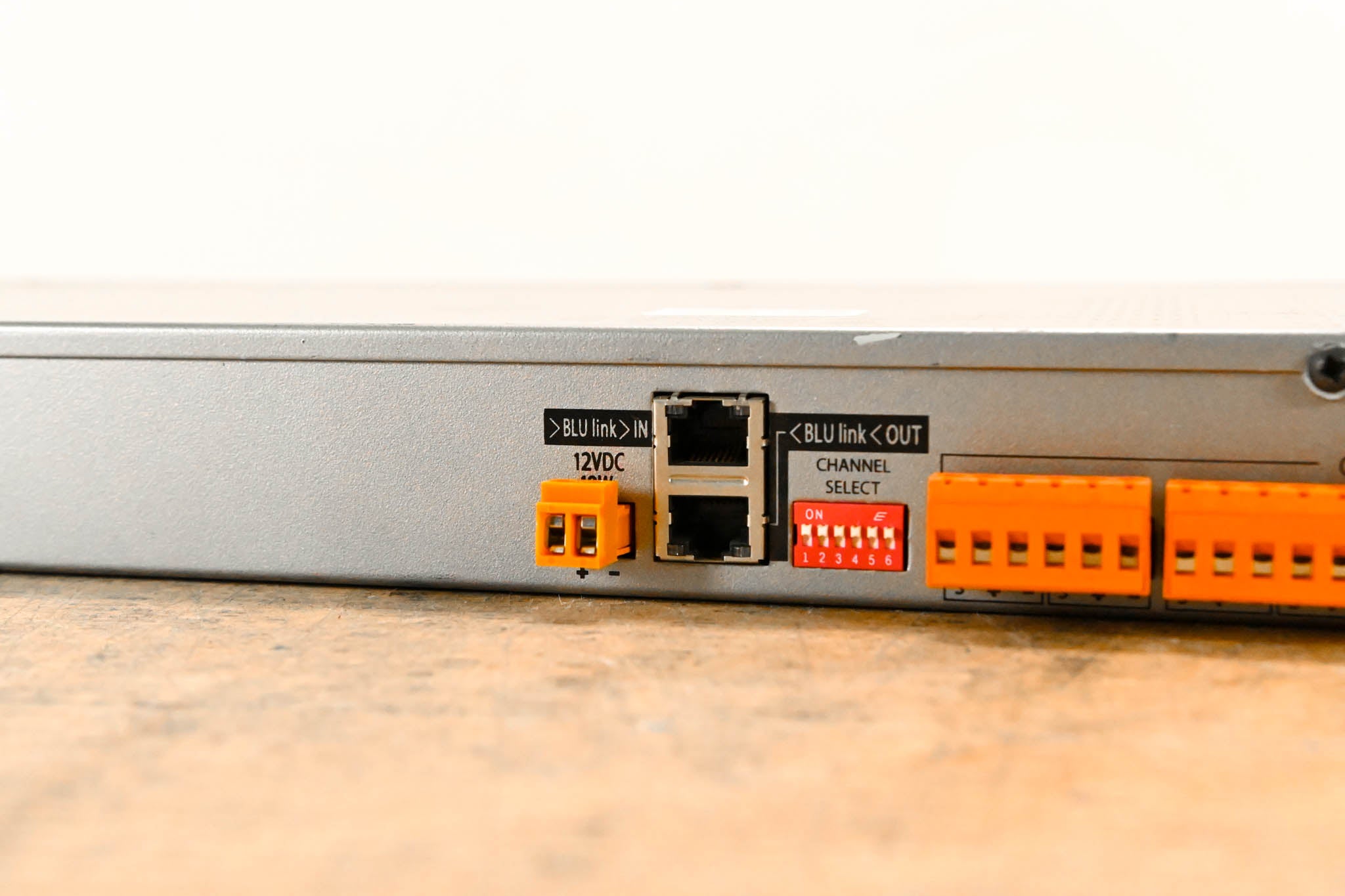 BSS London BLU-BOB2 8-Channel Break-Out Box Output Expander (NO PSU)