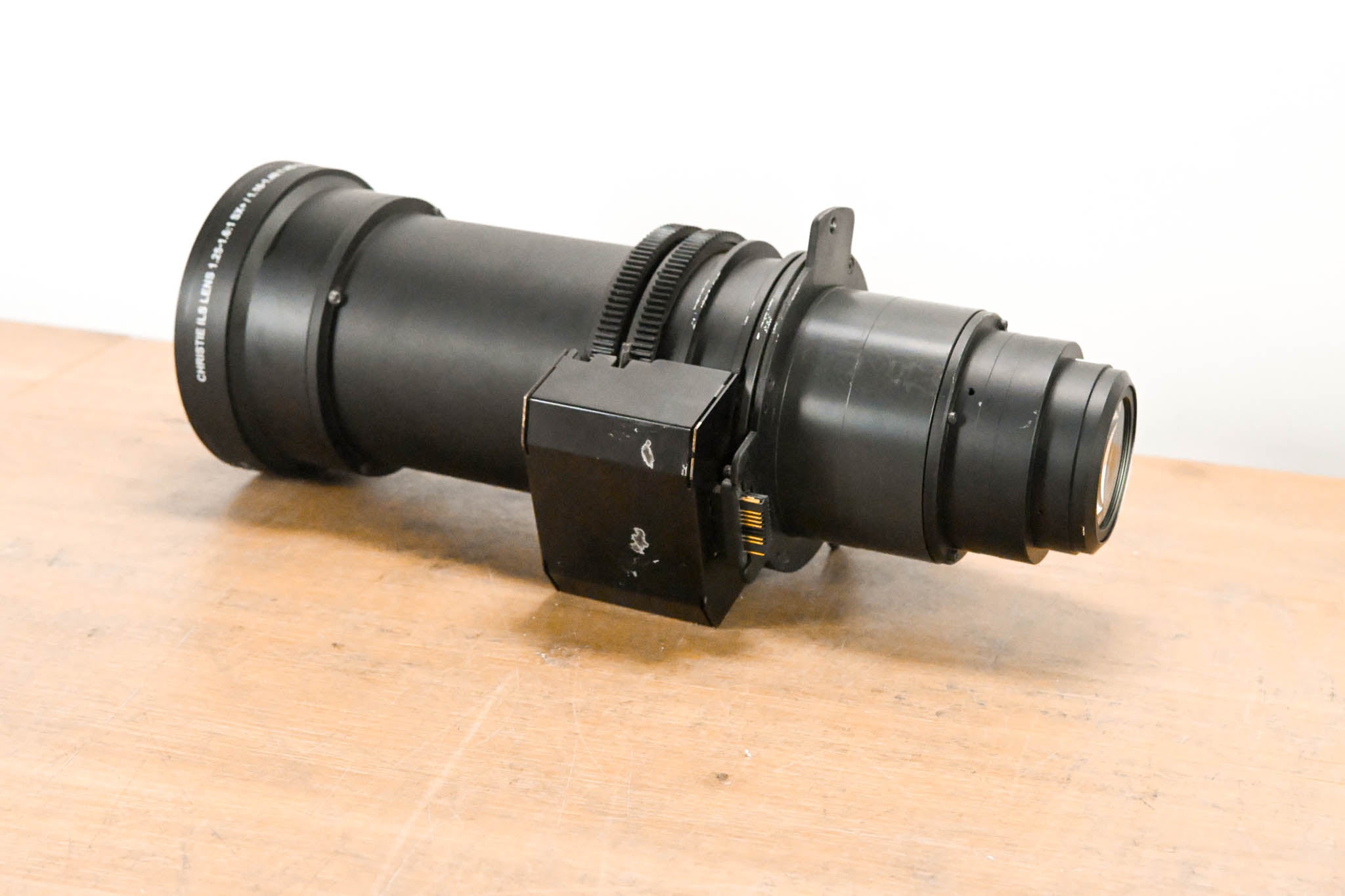 Christie ILS LENS 1.25-1.6:1 SX+/1.16-1.49:1 HD 0.95 3-Chip DLP Lens