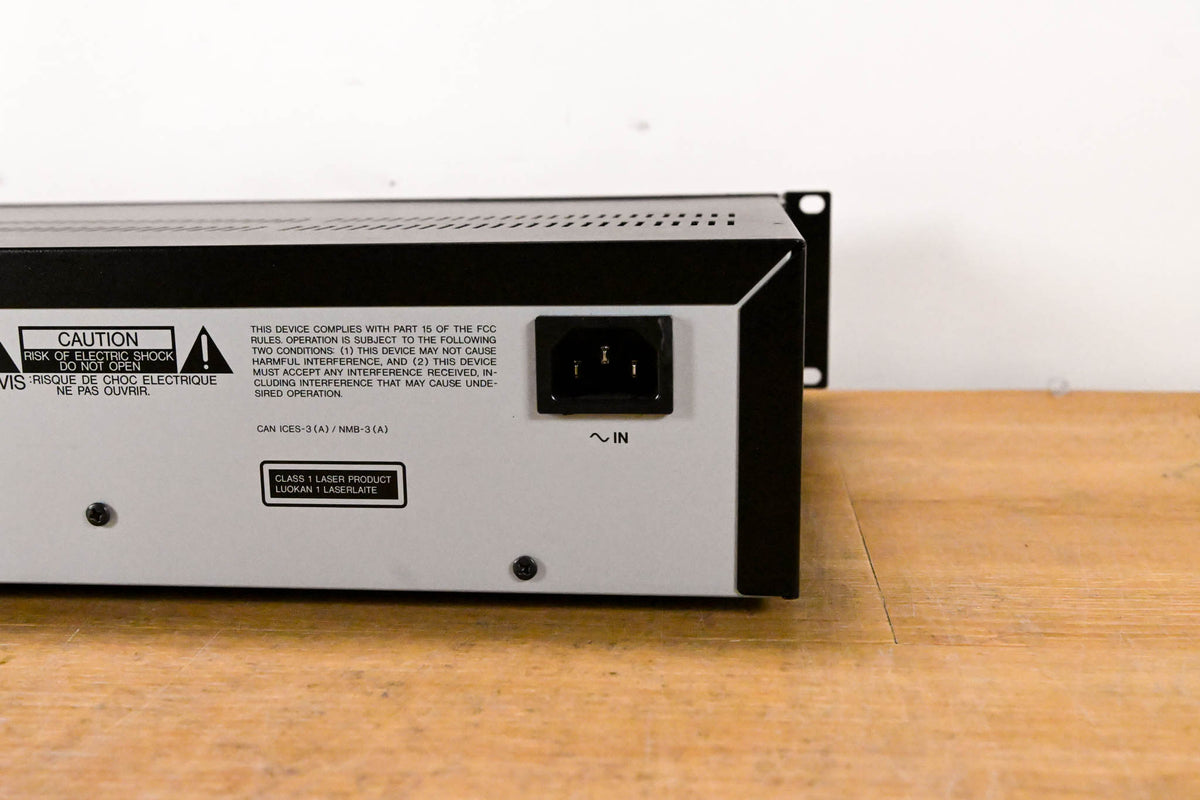 TASCAM CD-RW900 MKII Professional Rack-Mountable CD Recorder/Player