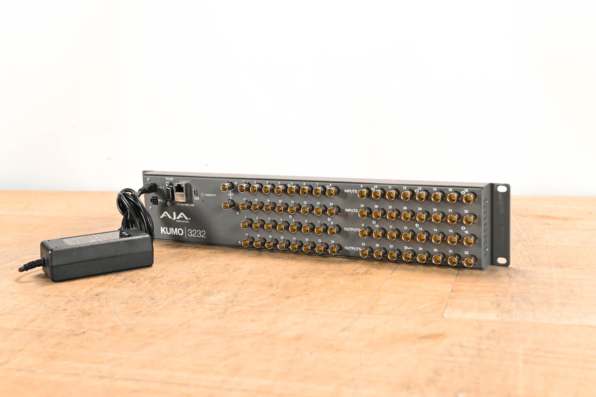 AJA KUMO 3232 2RU Compact 3G-SDI Router with USB