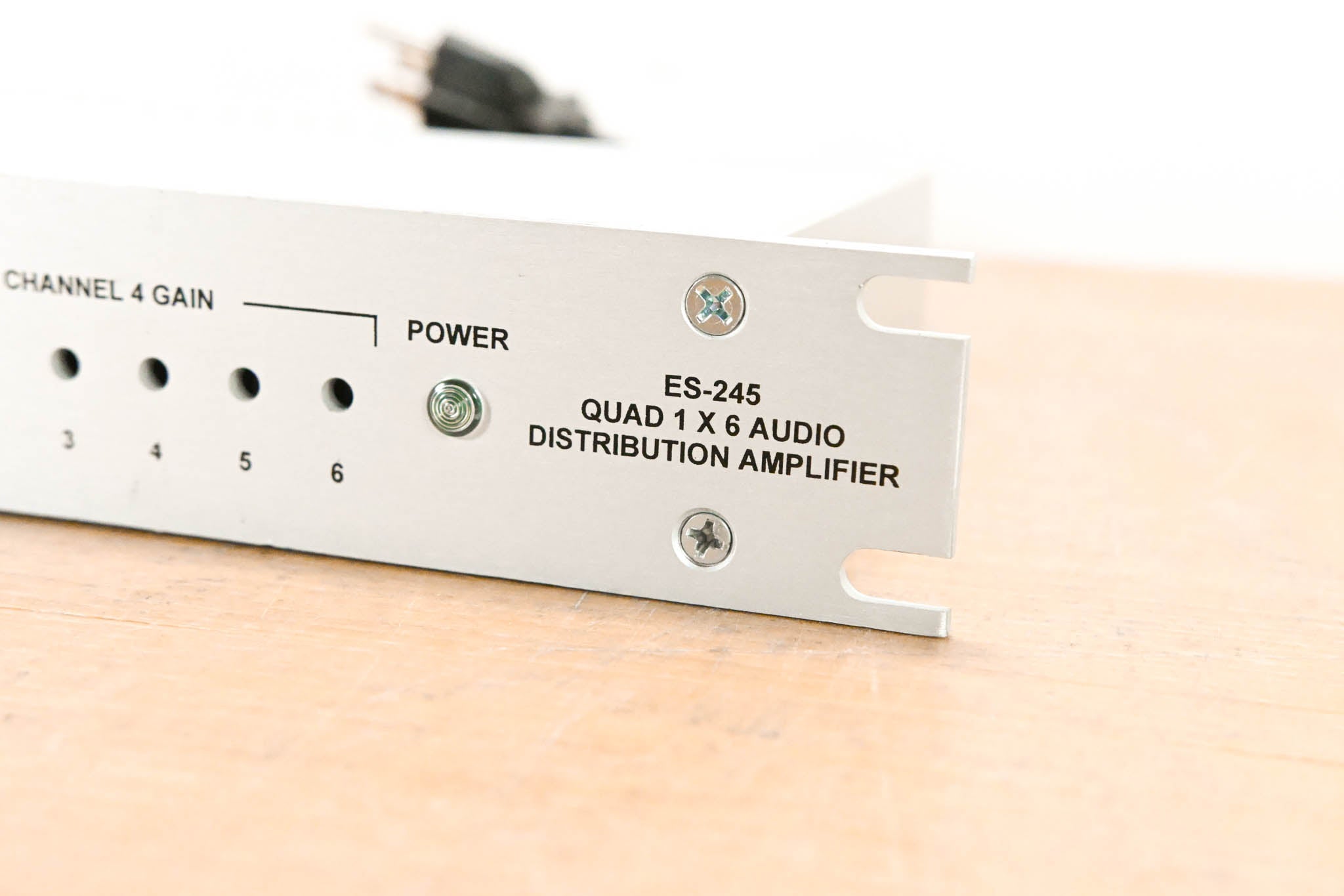 ESE ES-245 Quad 1x6 Audio Distribution Amplifier