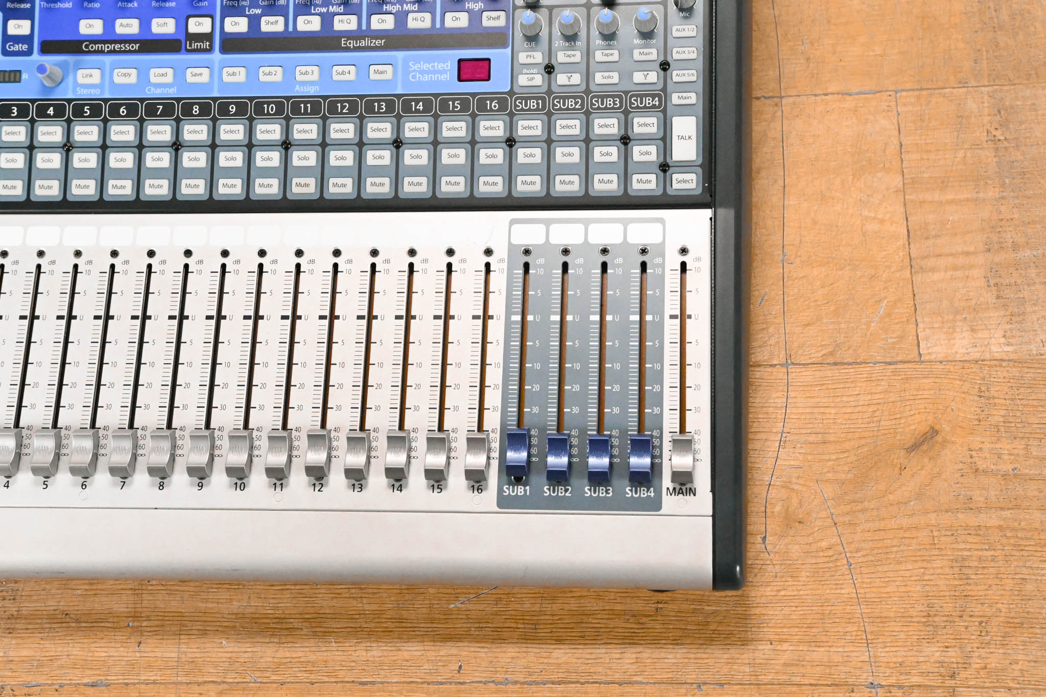 PreSonus StudioLive 16.4.2 16-Channel Digital Audio Mixer