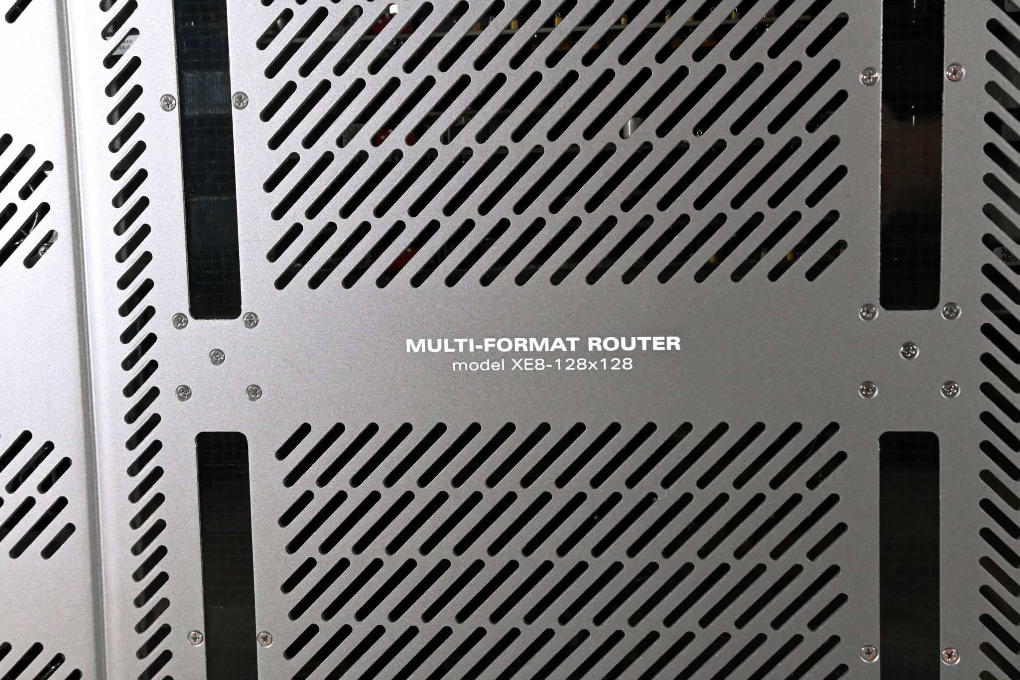 araページ Evertz XE8-128x128 Xenon Multi-Format Router CG0003F
