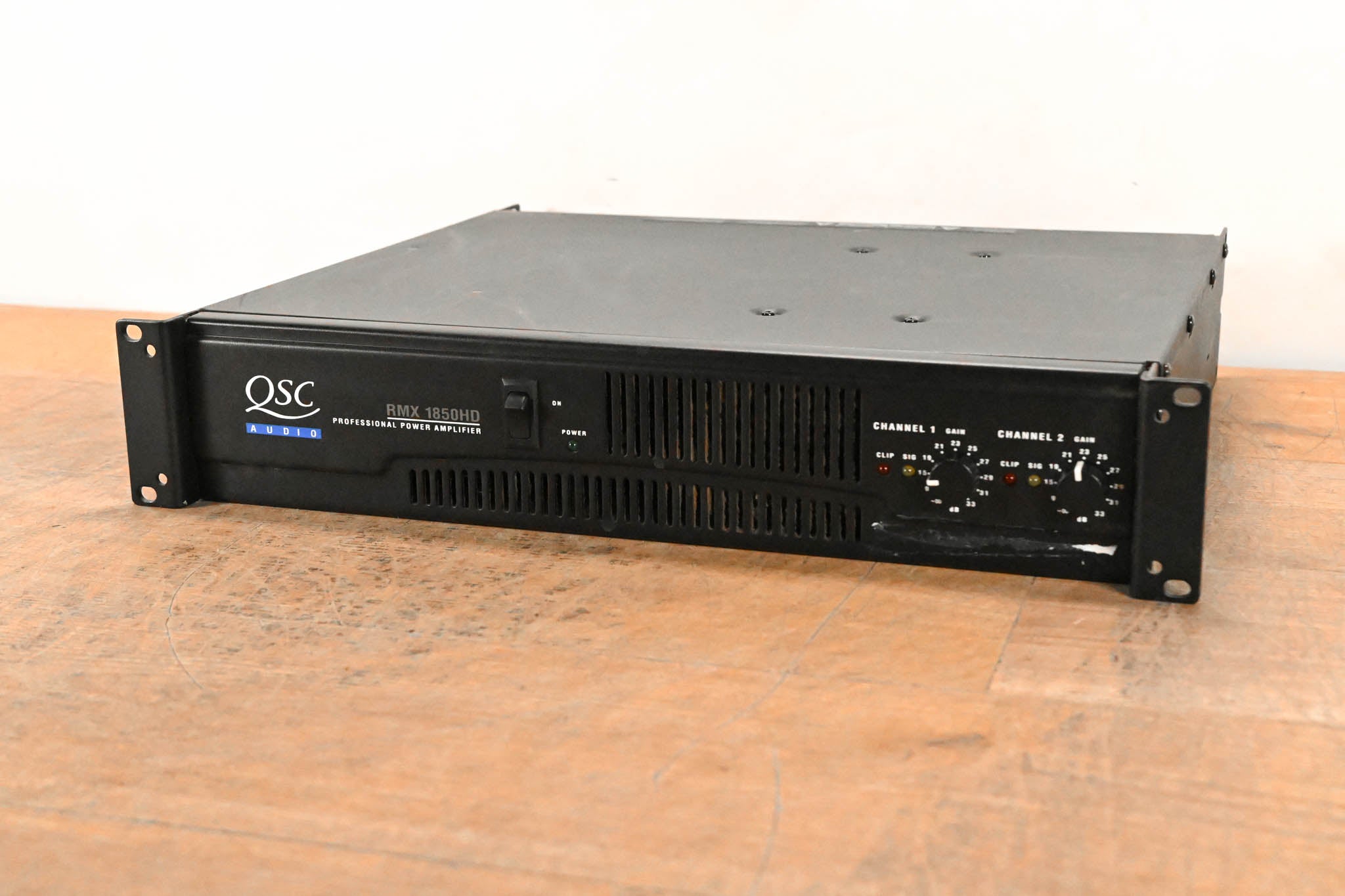 QSC RMX1850HD 2-Channel Power Amplifier