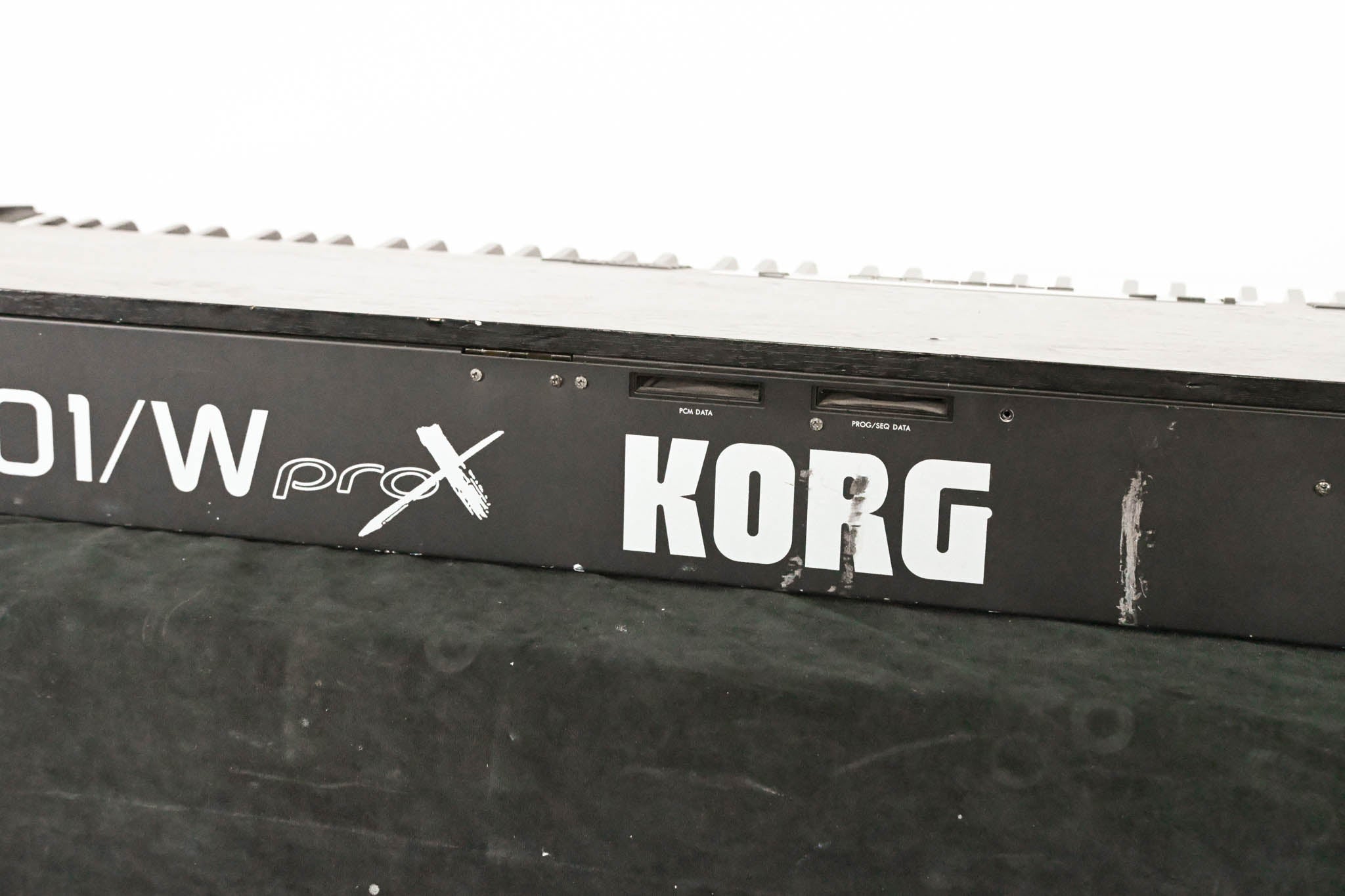 Korg 01/W ProX 88-Key Synthesizer Music Workstation