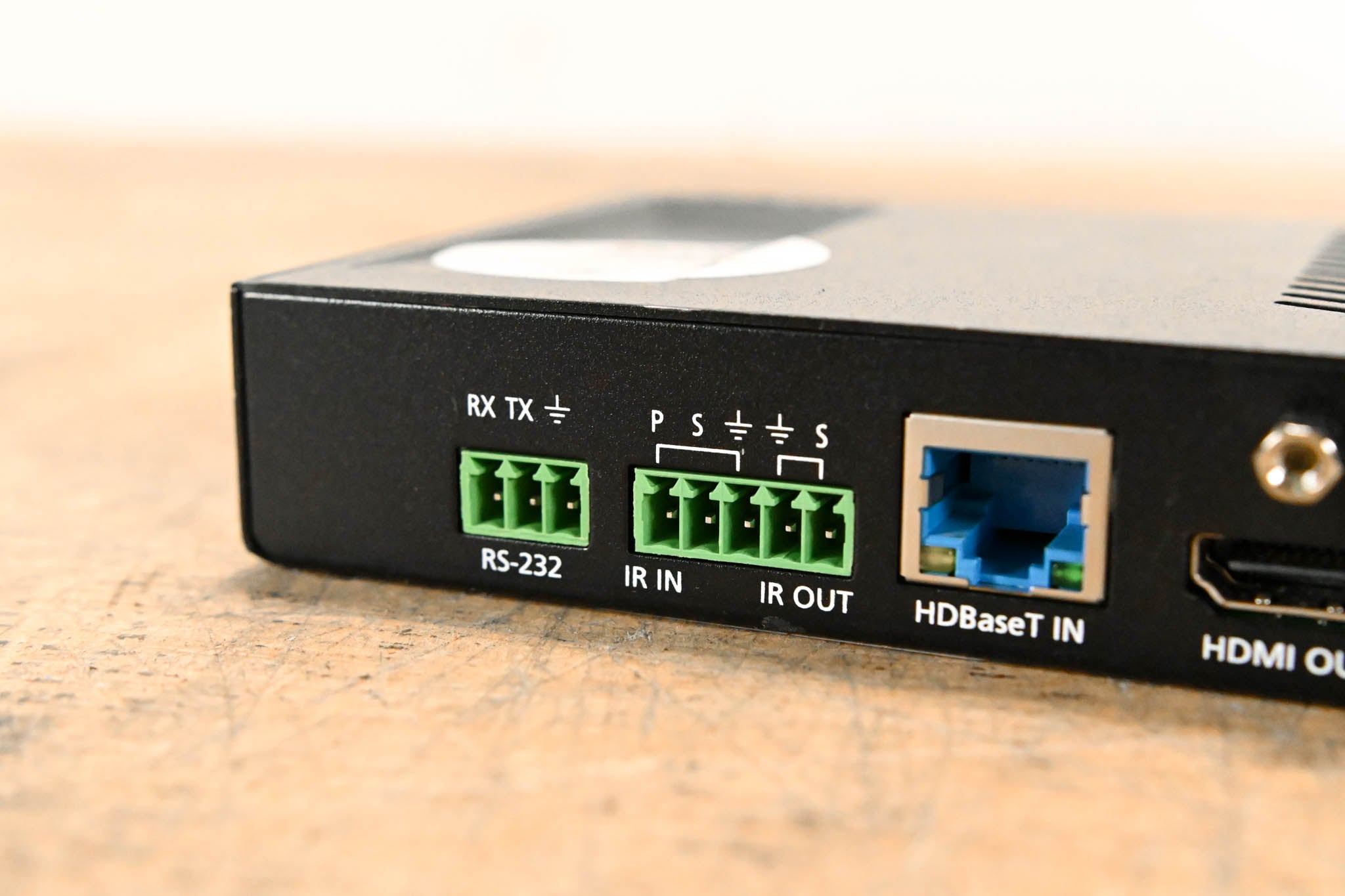 Atlona AT-UHD-EX-70C-RX 4K/UHD HDMI over HDBaseT Receiver (70m)