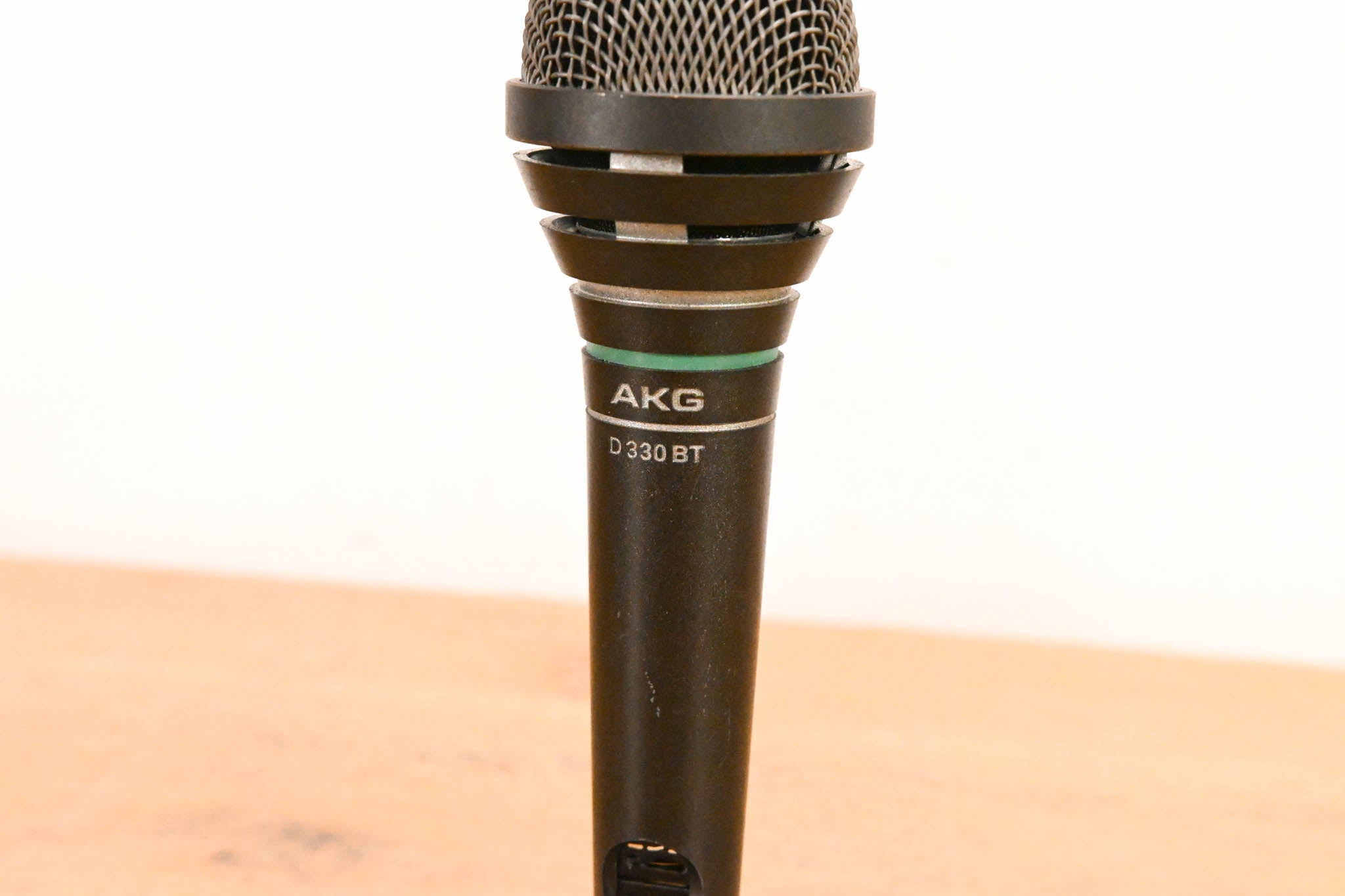 AKG D330BT Hypercardioid Dynamic Microphone