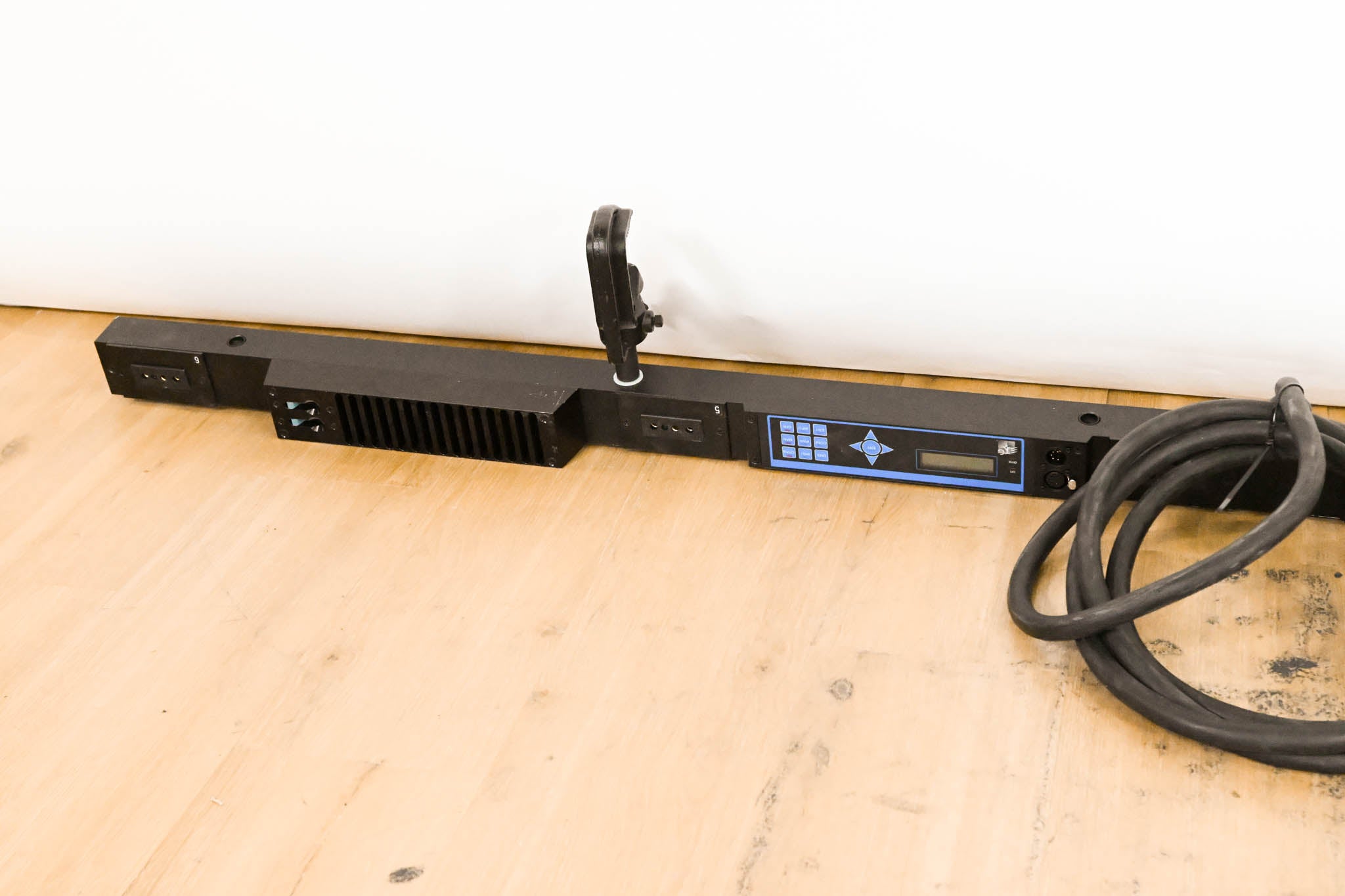 ETC SB6-10M 6 x 10A (1200W) SmartBar with Stage Pin Connectors