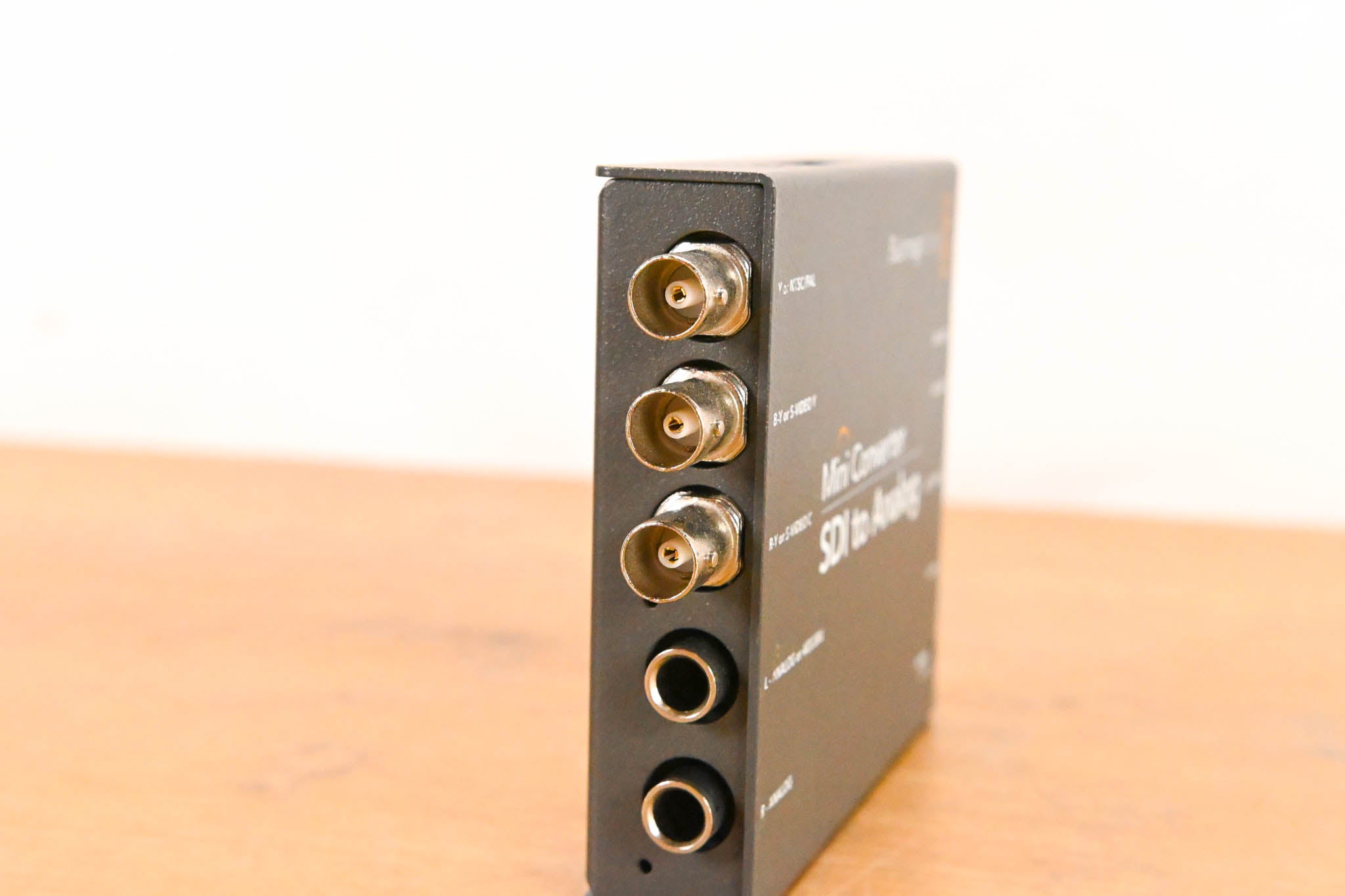 Blackmagic Design Mini Converter SDI to Analog (NO POWER SUPPLY)