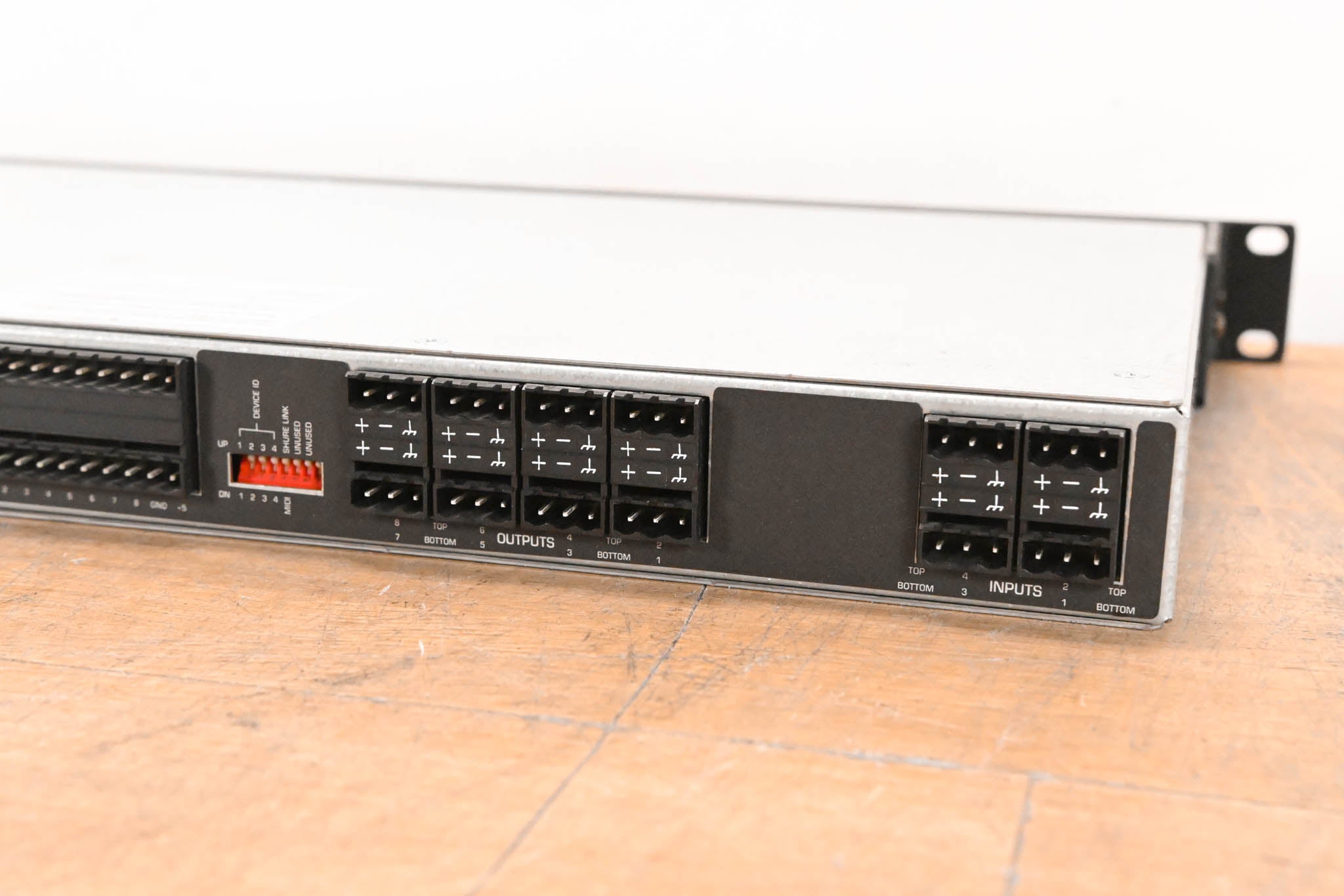 Shure P4800 4x8 Digital Signal Processor