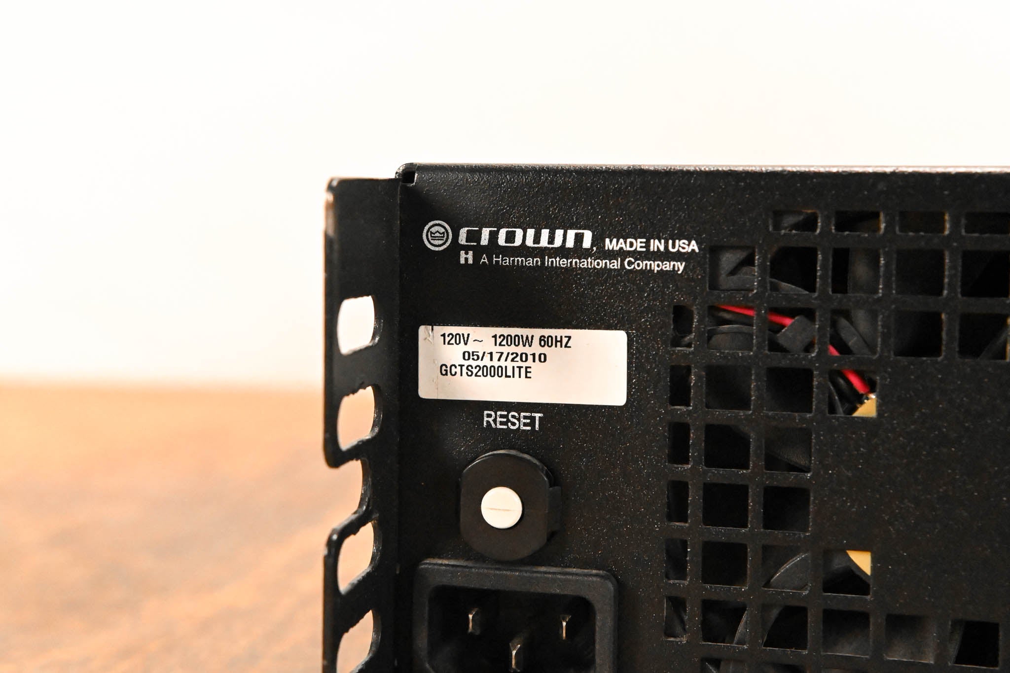 Crown CTs 2000 2-Channel 1000W Power Amplifier