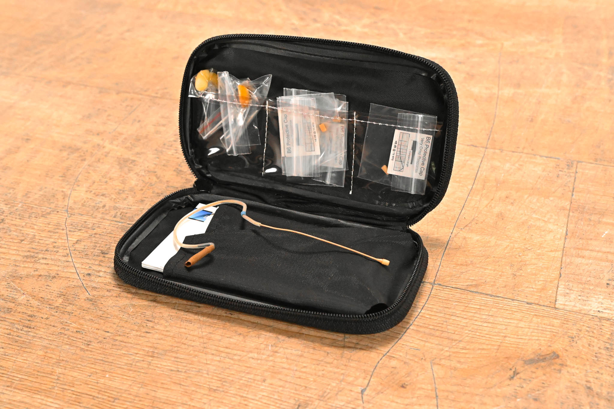 Countryman E6OW6LAT E6 Omnidirectional Earset Microphone