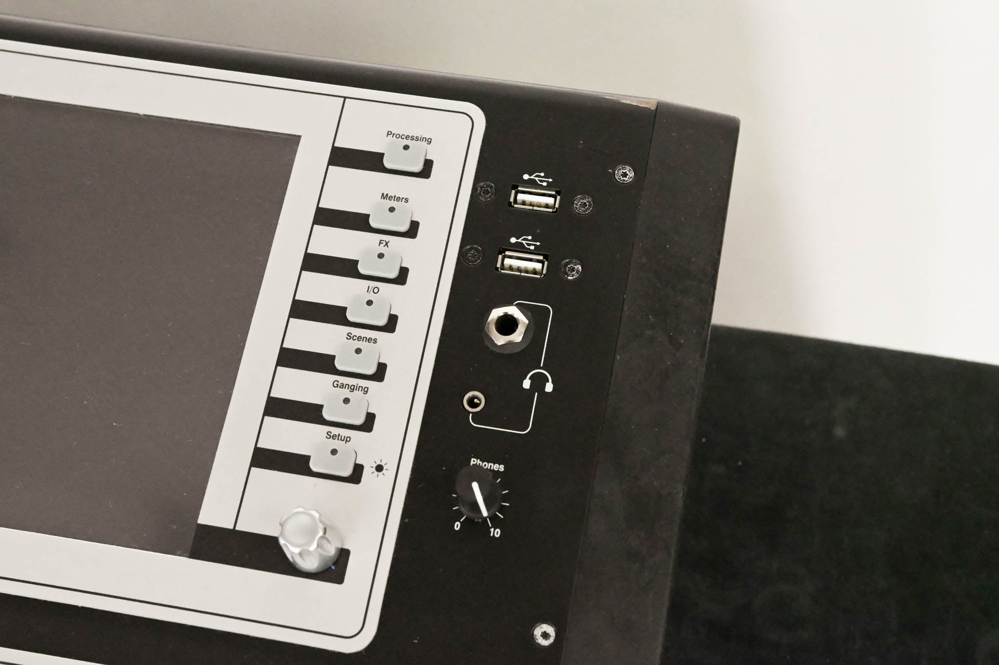 Allen & Heath GLD-80 Chrome Edition Digital Mixing Surface