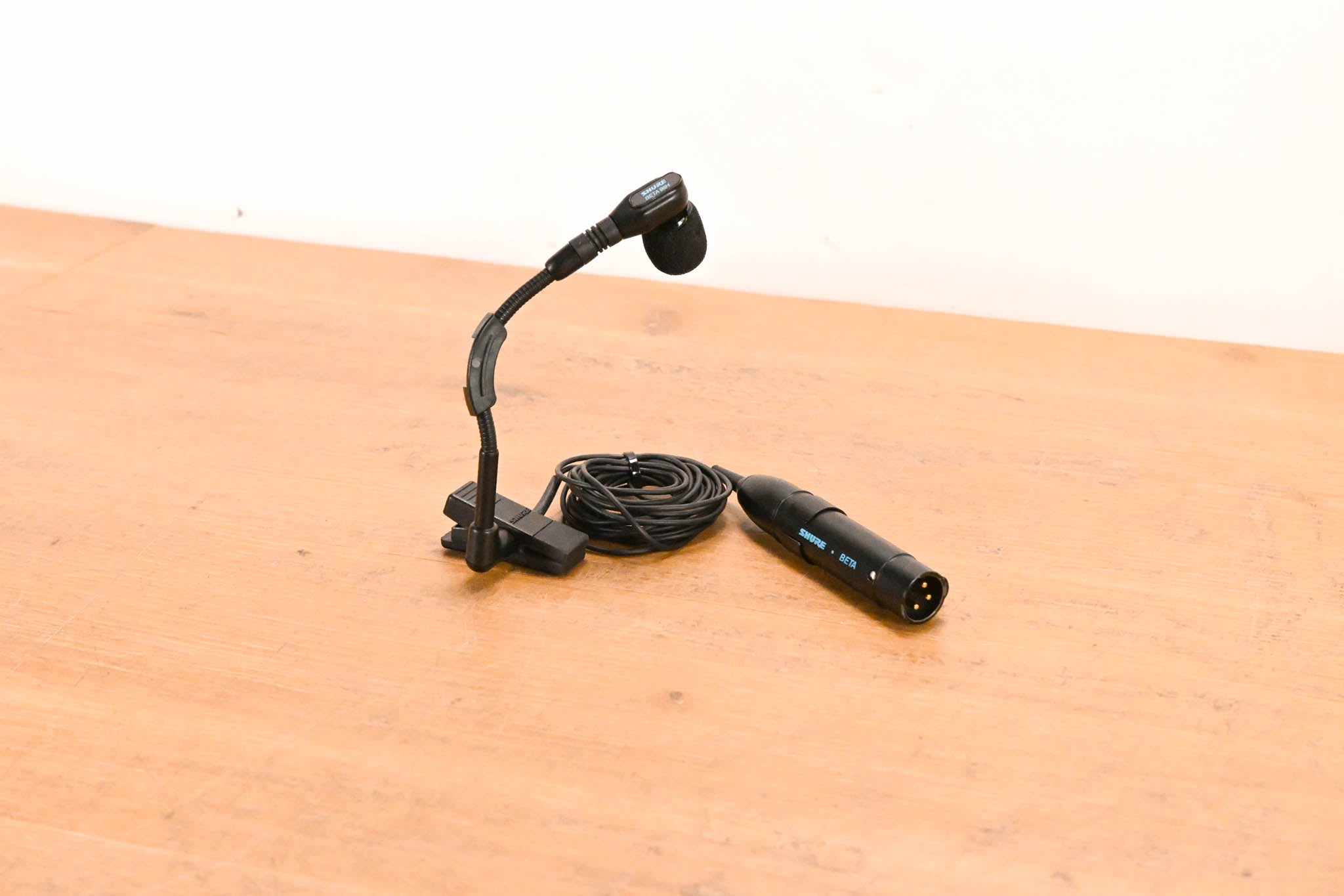 Shure Beta 98H/C Miniature Cardioid Condenser Instrument Microphone