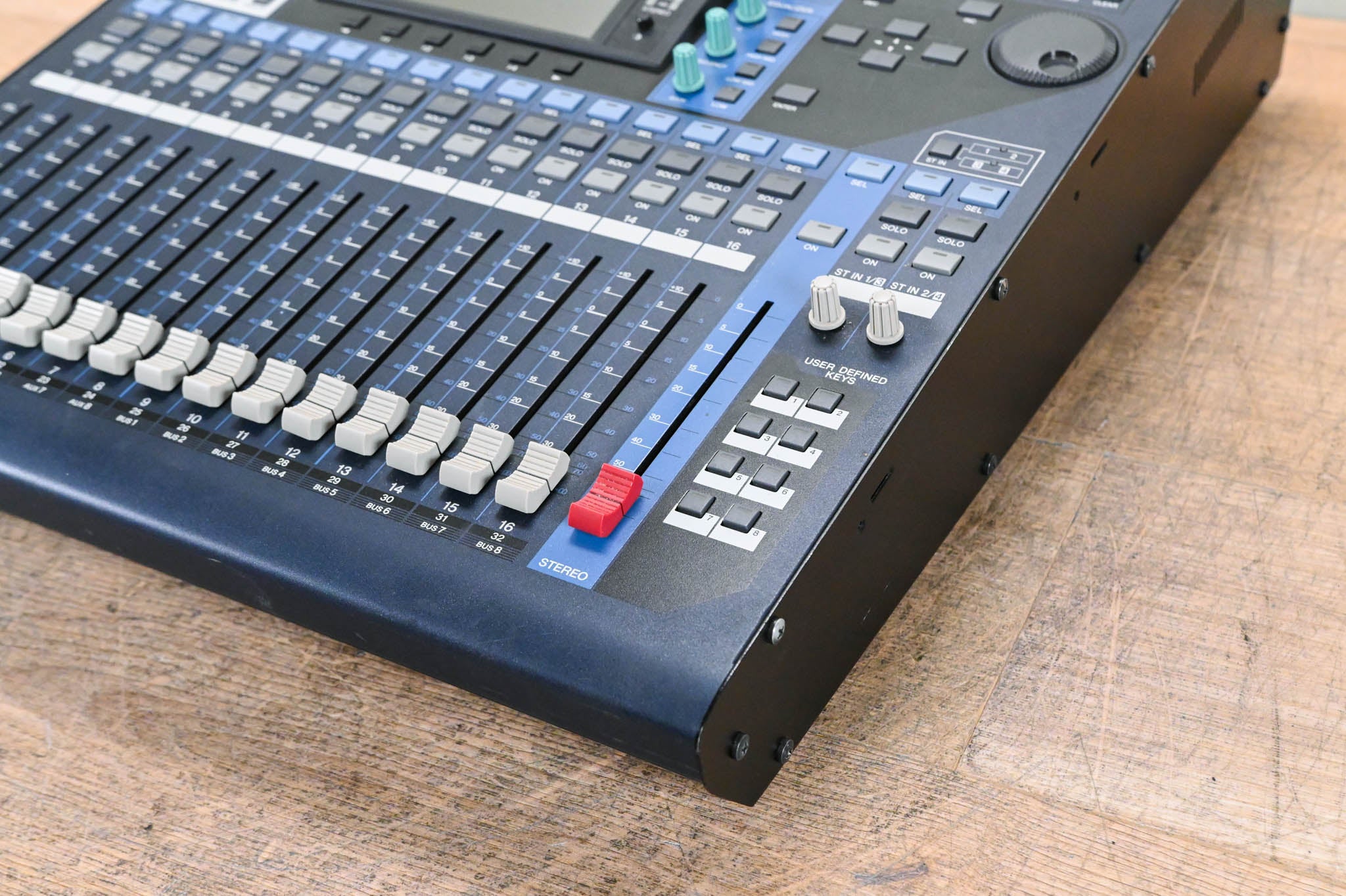 Yamaha 01V96 24-Bit/96k Digital Recording Mixer