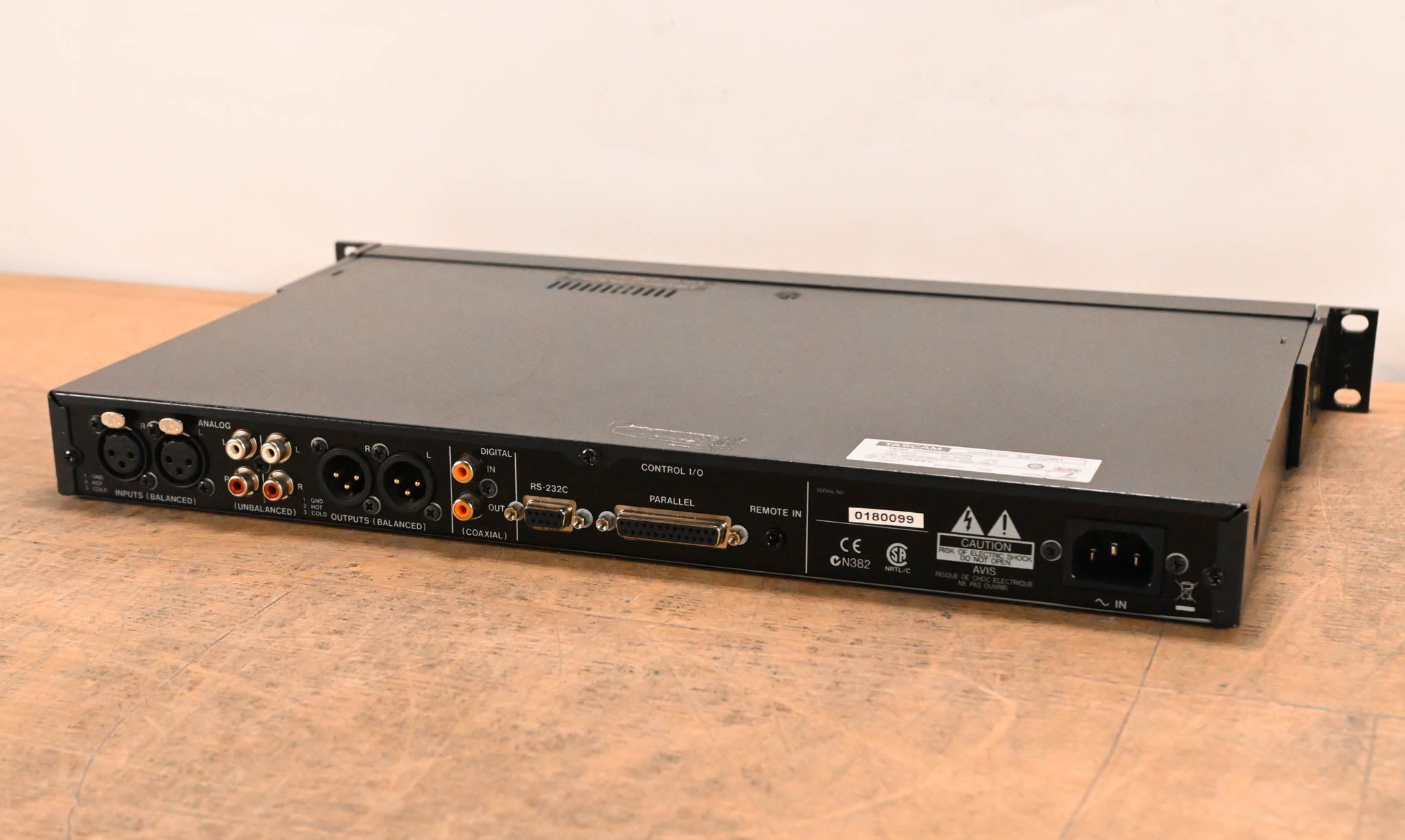 TASCAM SS-CDR1 Rackmount Compact Flash/CD Recorder CG01M77