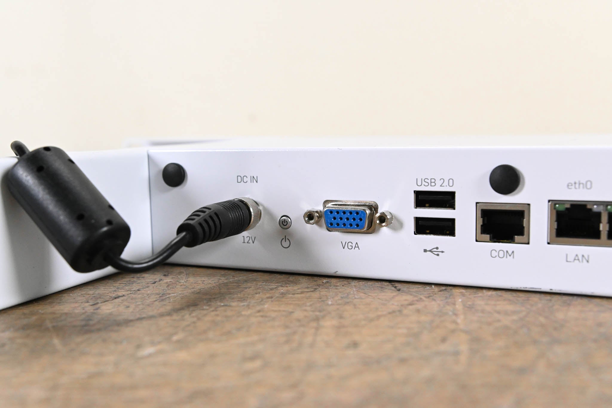 Sophos SG-115 Desktop Firewall Appliance