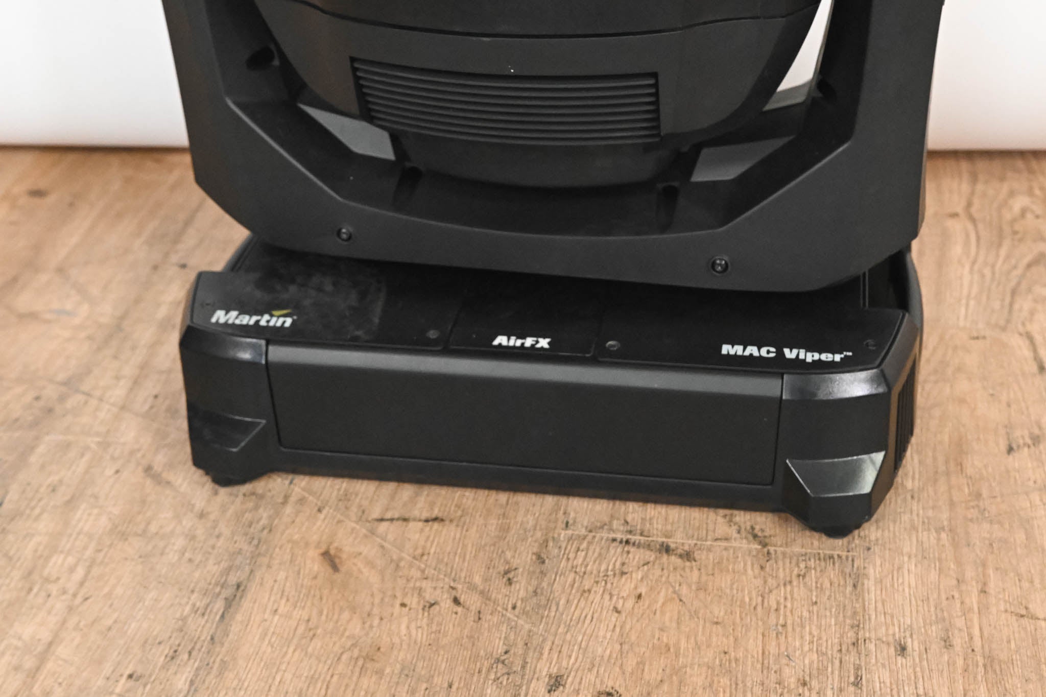 Martin MAC Viper AirFX Super-High Output Aerial Effects Fixture