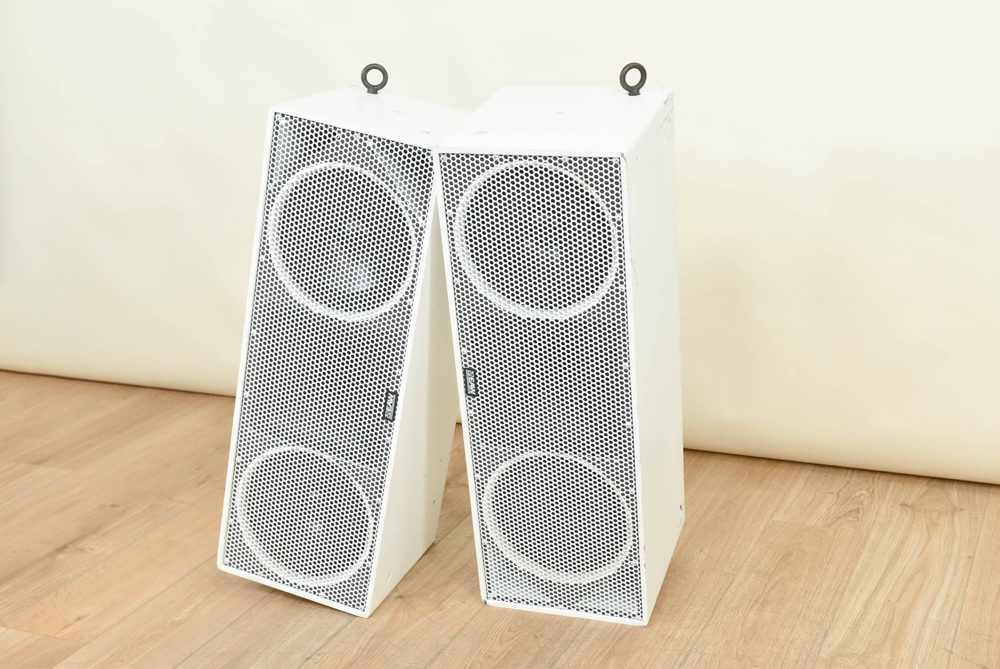 EAW UB82 2-Way Passive Full Range Loudspeaker (PAIR)