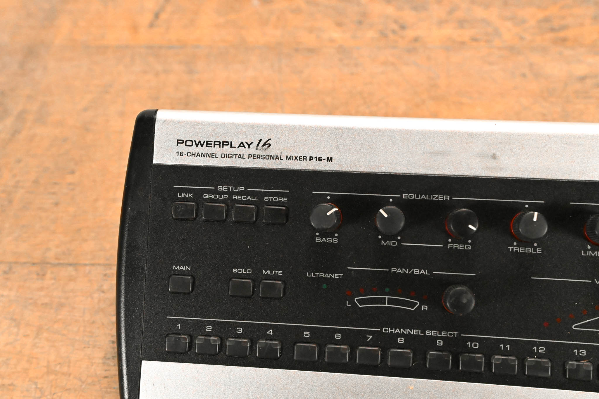 Behringer Powerplay P16-M 16-Channel Digital Personal Mixer