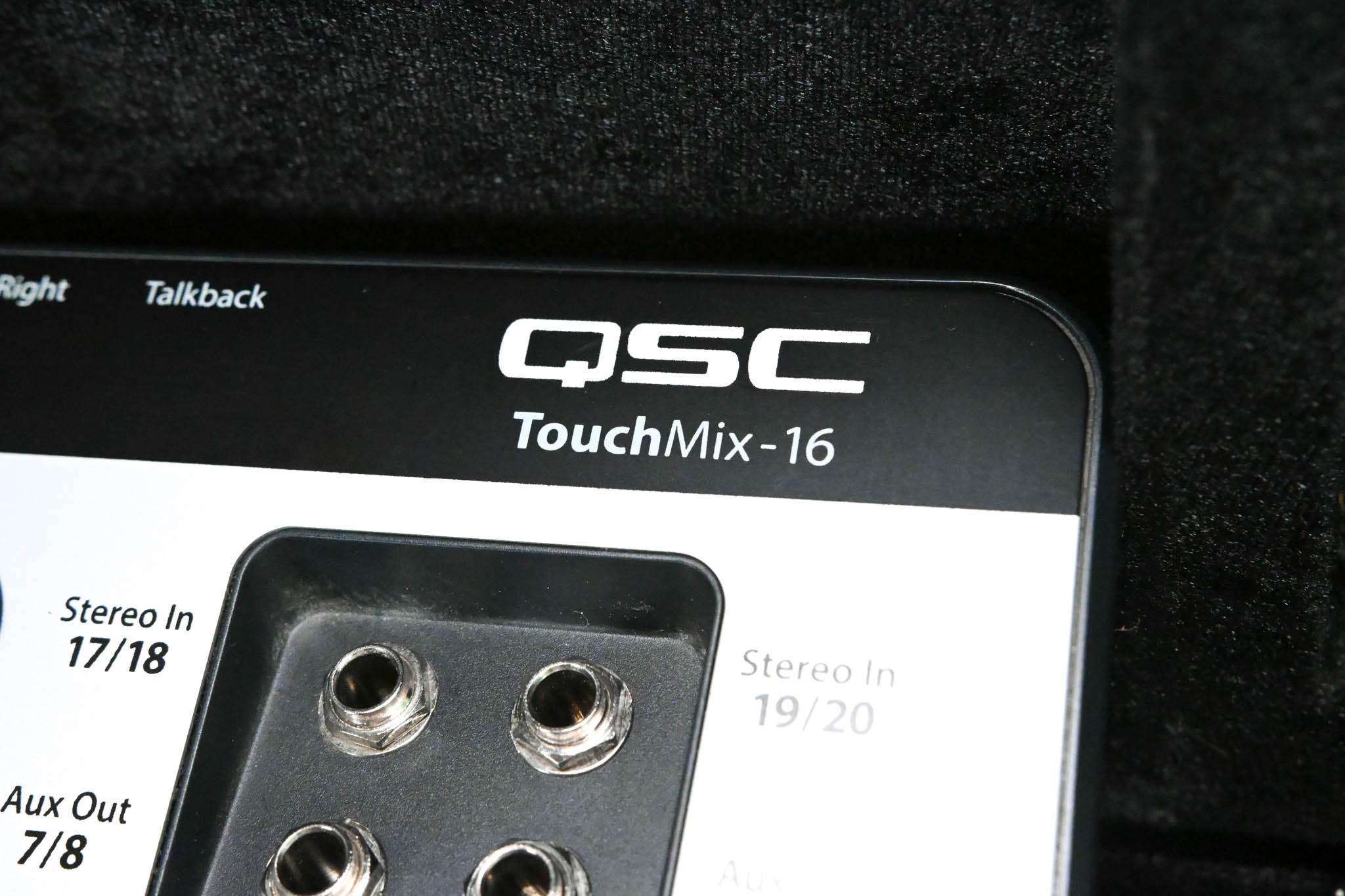 QSC Touchmix-16 Compact Digital Mixer