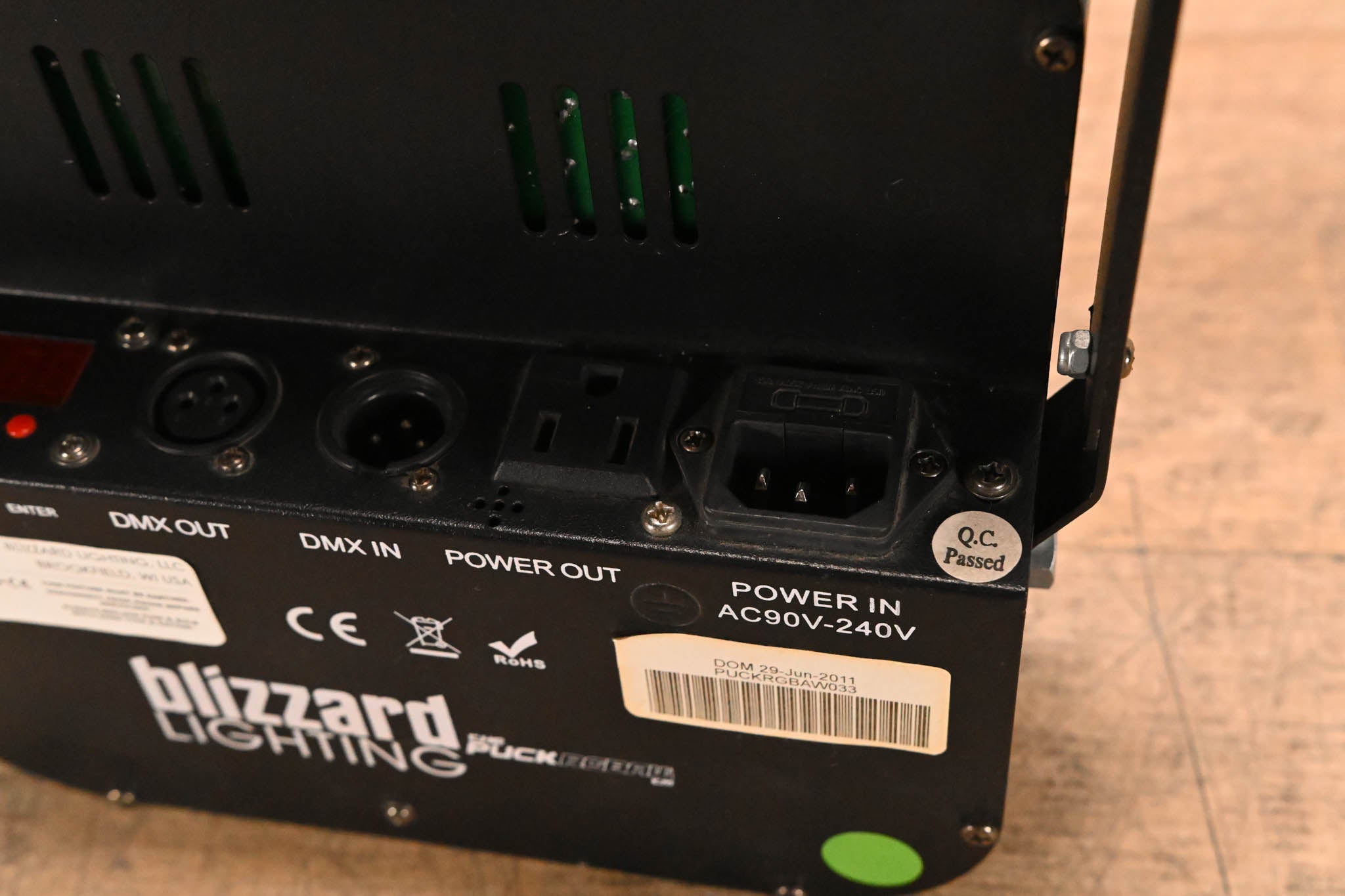 Blizzard Lighting The Puck RGBAW Flat LED PAR Can