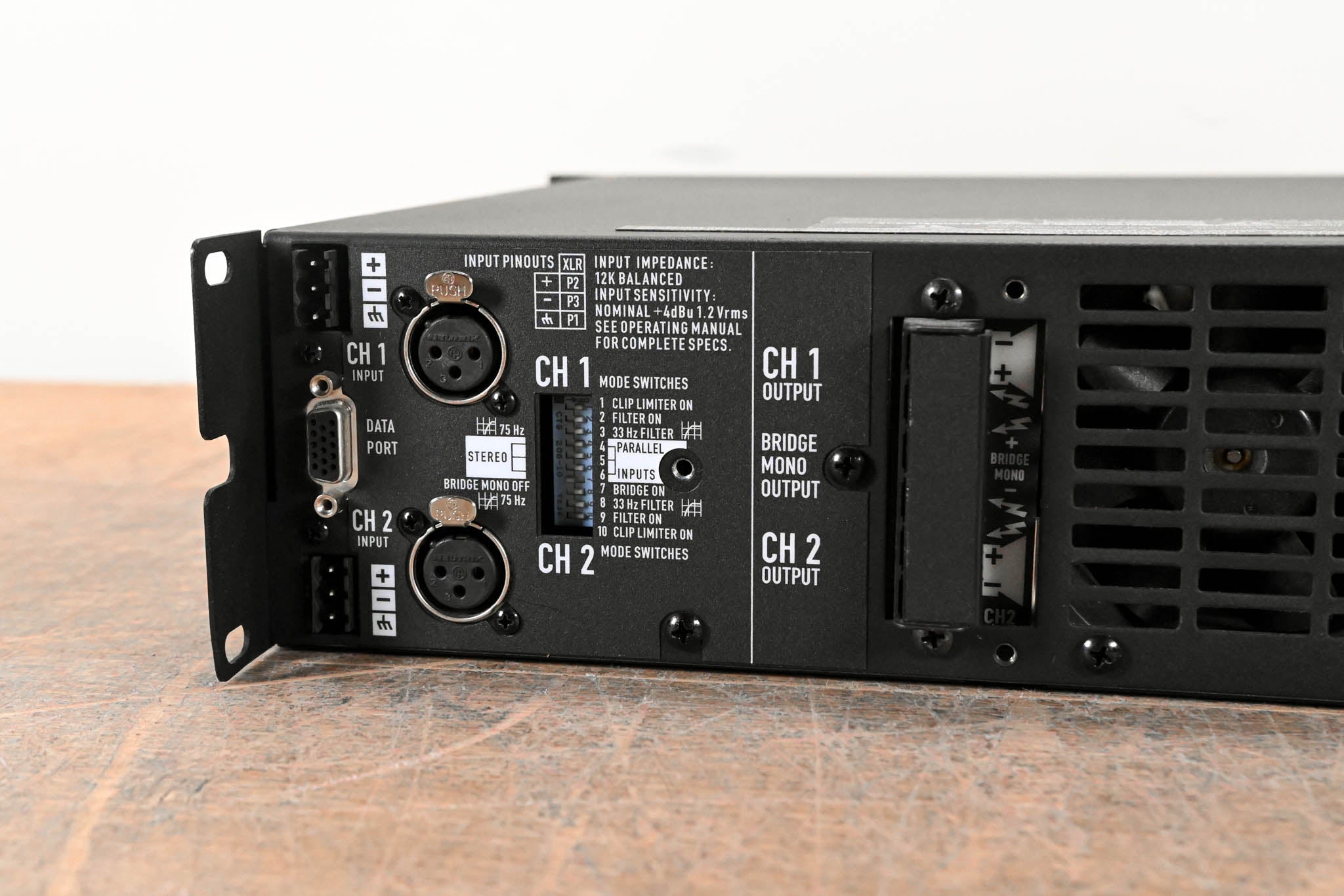 QSC CX302 2-Channel Power Amplifier