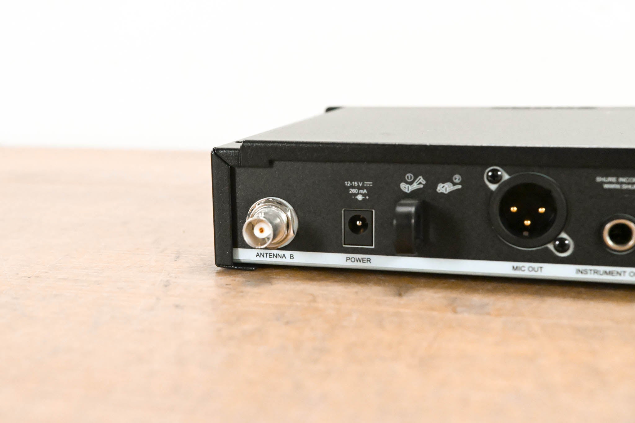 Shure BLX24R/B58 Handheld Wireless System - H10 Band (NO POWER SUPPLY)