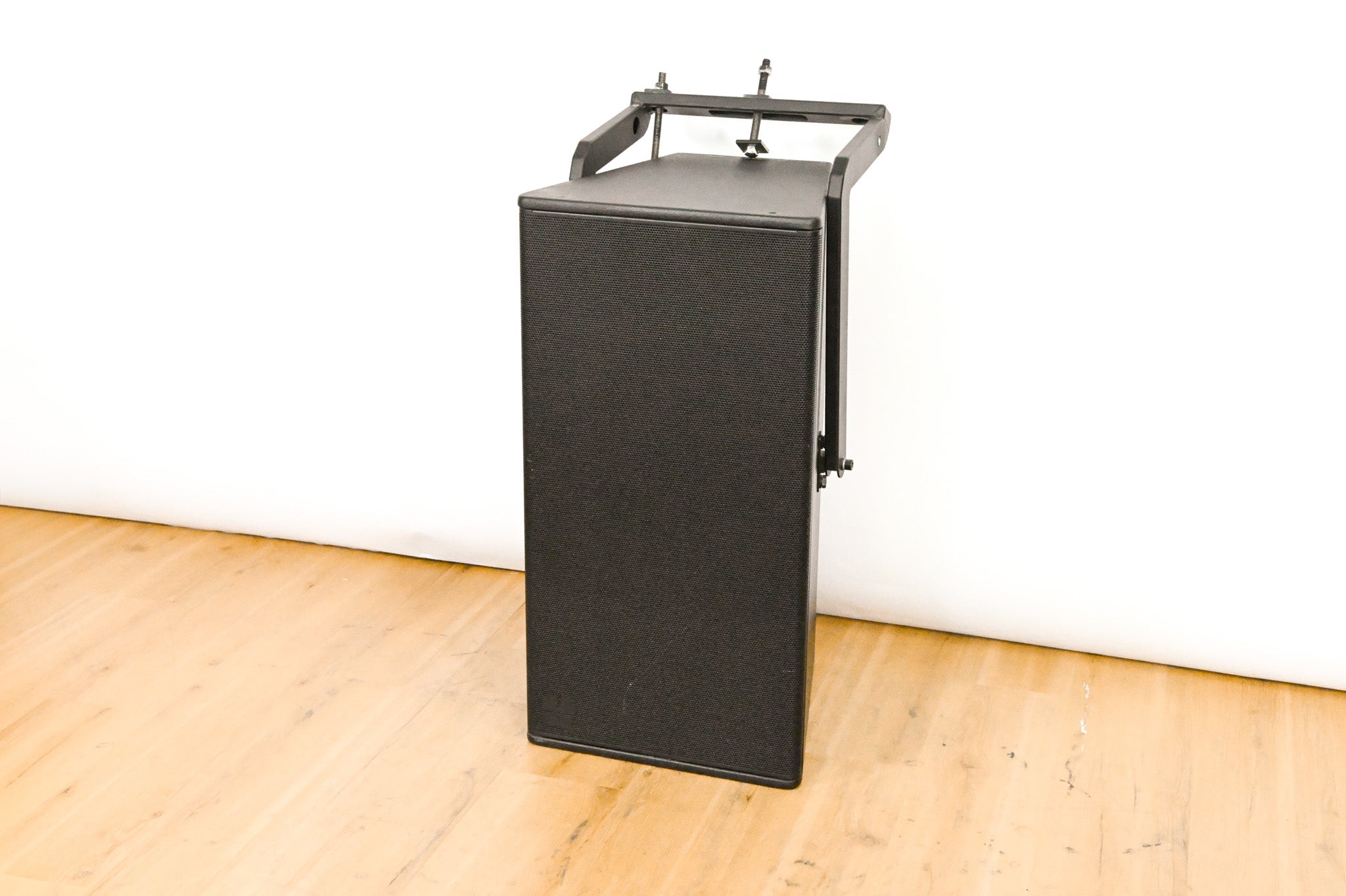 d&b audiotechnik 24S Full-Range 2-Way Point-Source Loudspeaker