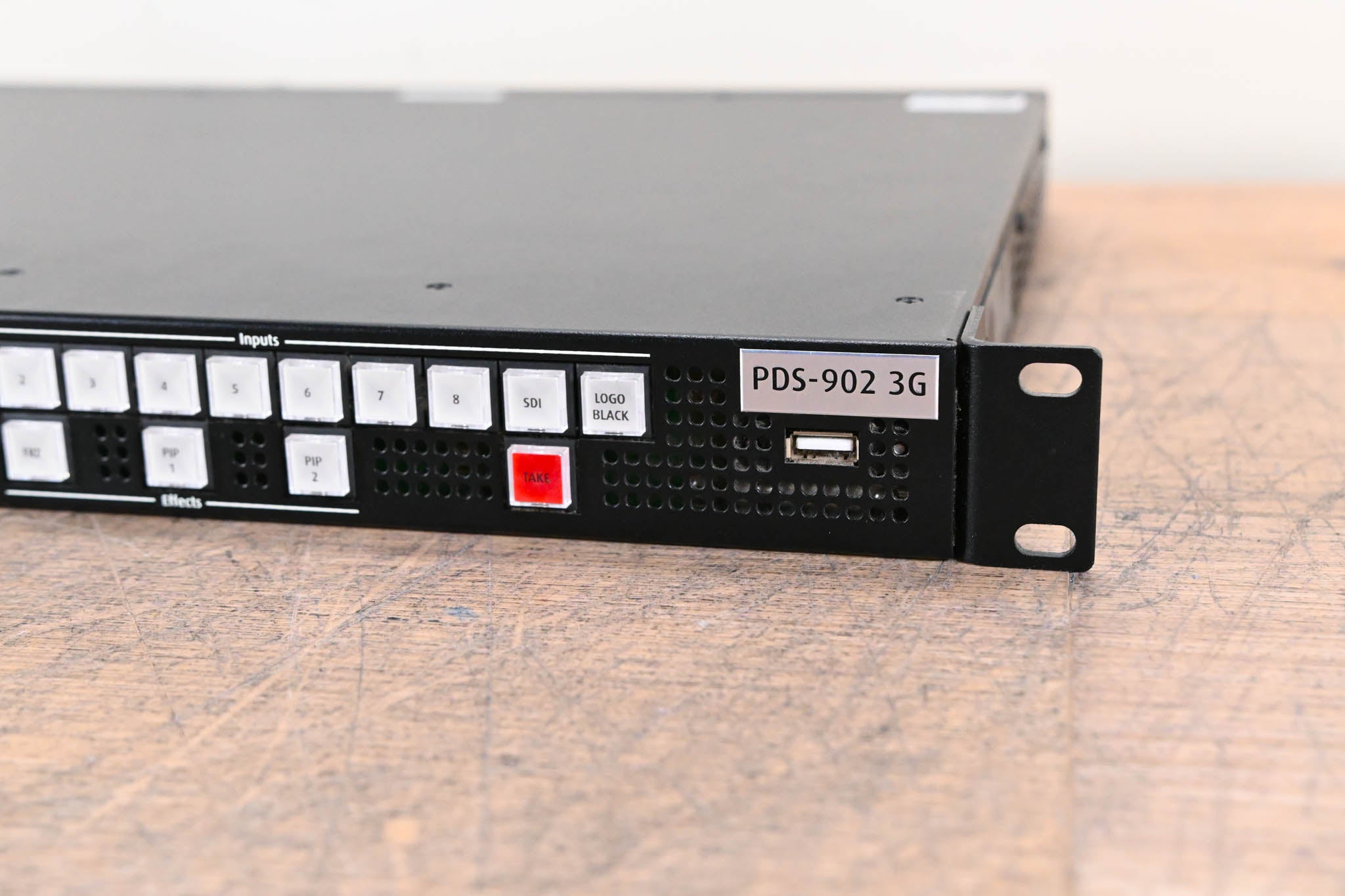 Barco PDS‑902 3G Digital Switcher