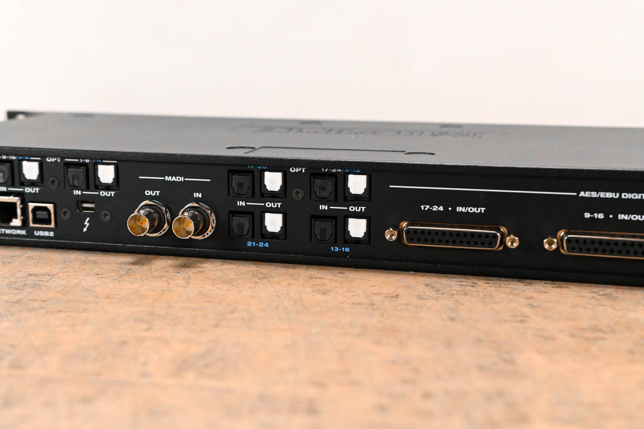 MOTU 112D 112x112 Thunderbolt / USB 2.0 Audio Interface