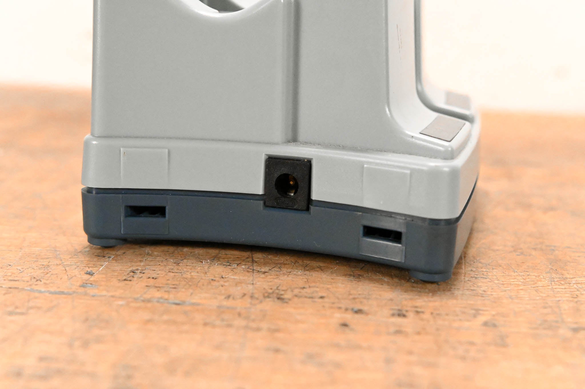 Sennheiser L 2015 Charging Station (NO POWER SUPPLY)