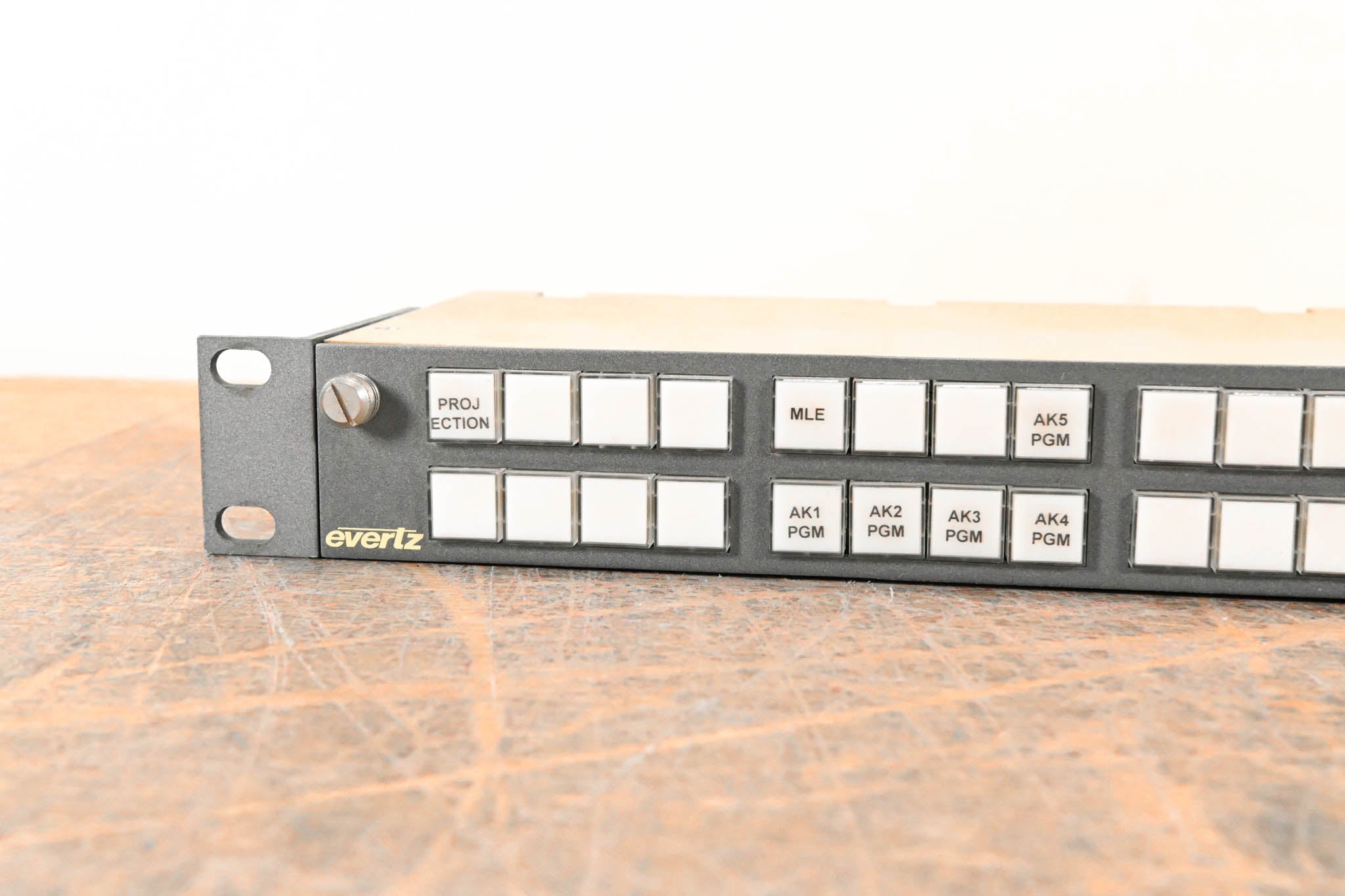 Evertz Quartz CP-2402 1RU 29-Button Remote Control Panel