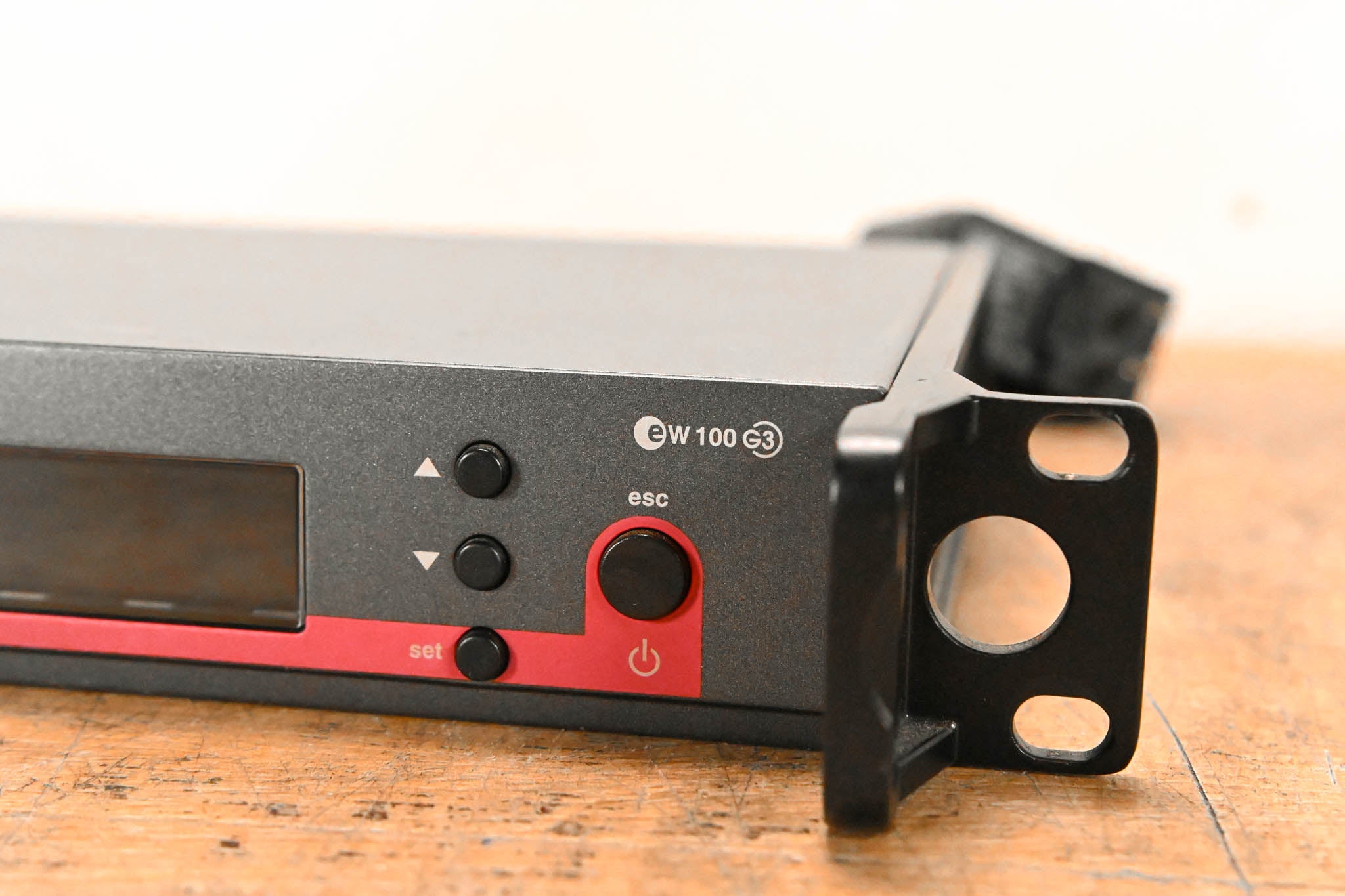 Sennheiser EM 100 G3 Wireless Receiver - A Range: 516-558 MHz