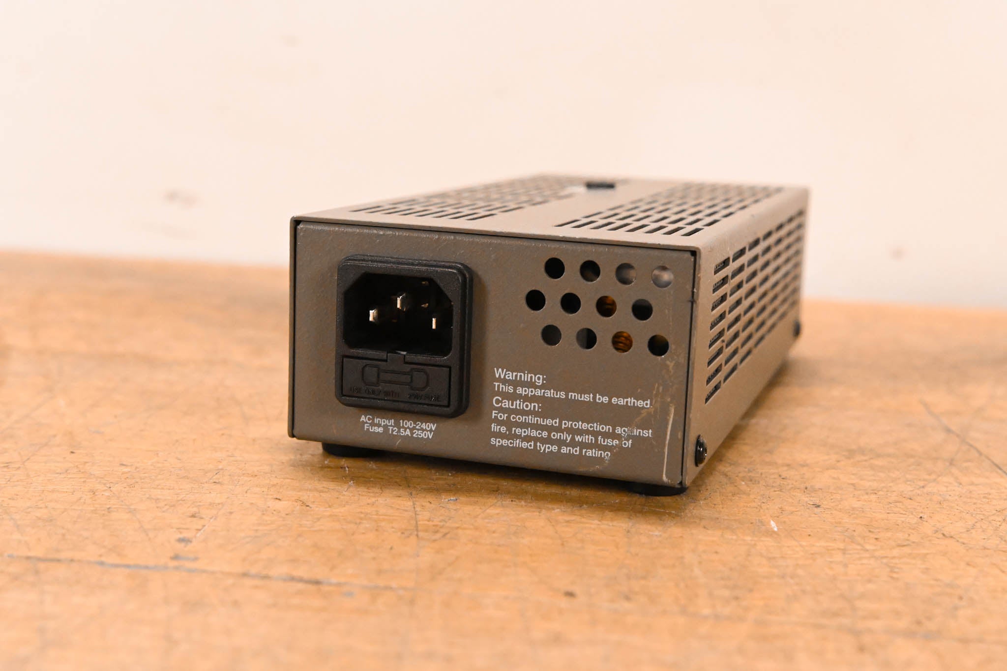 IDX System Technology IA-70a Single-Channel DC Power Supply