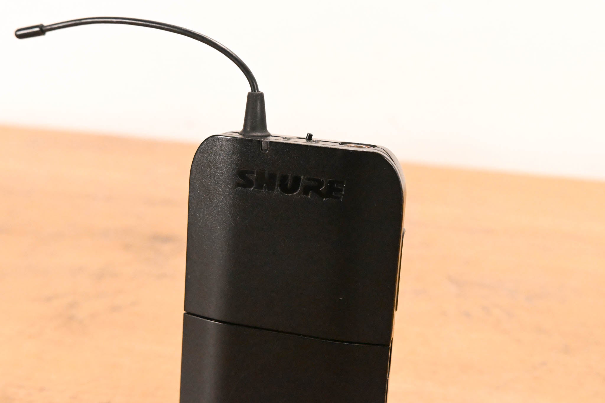 Shure BLX14 Bodypack Wireless System - H8 Band 518-542 MHz (NO PSU)
