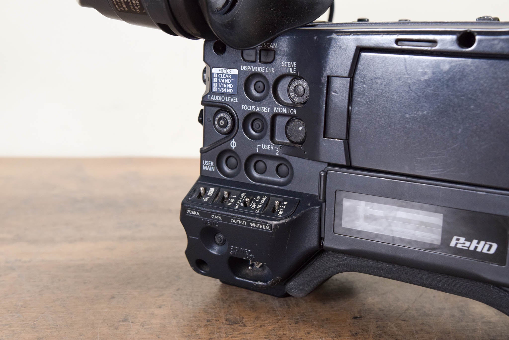 Panasonic AG-HPX370P P2HD Solid-State Video Camcorder