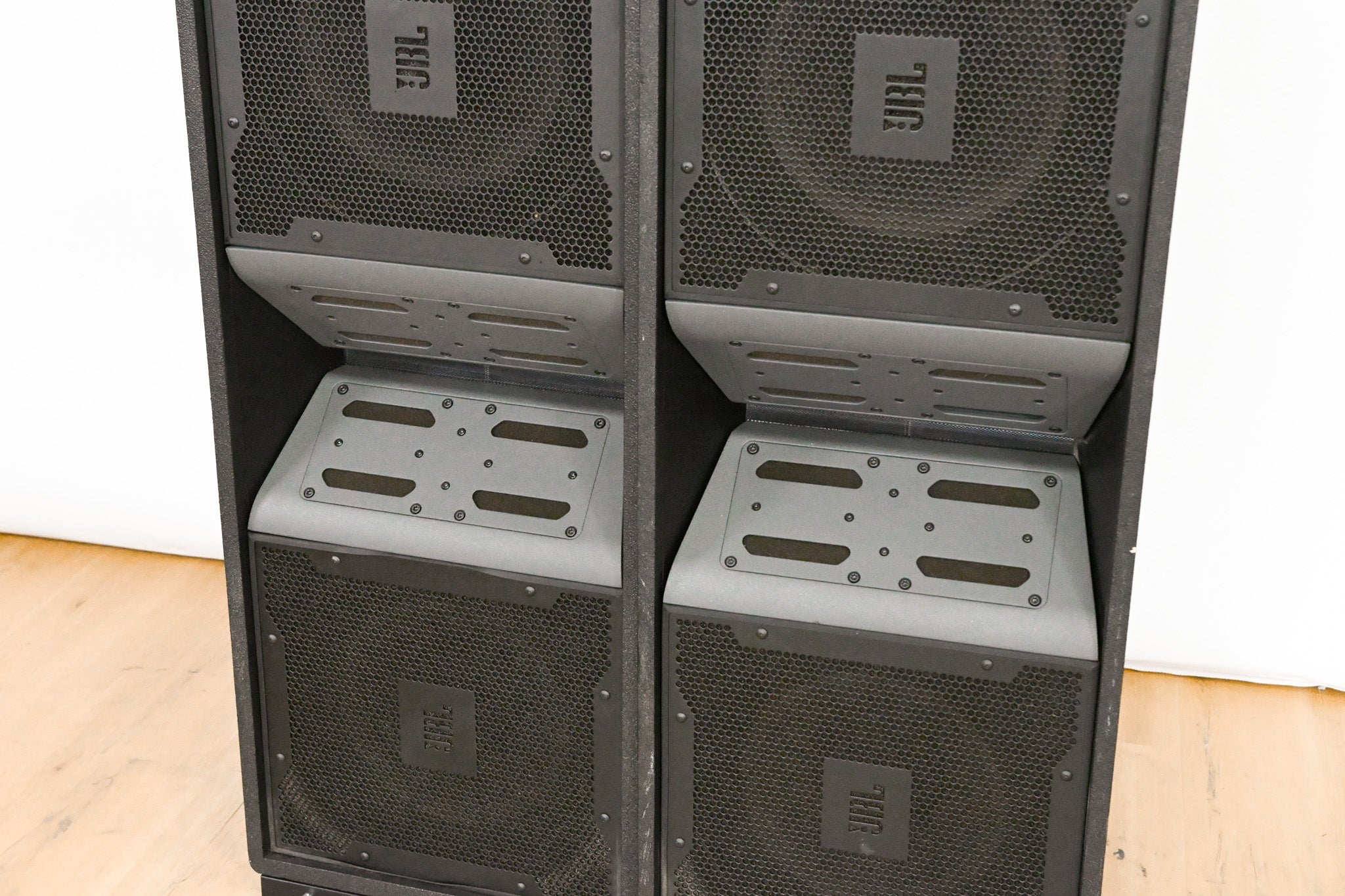 JBL VT4888DP Powered 3-Way Line Array Speaker (PAIR)