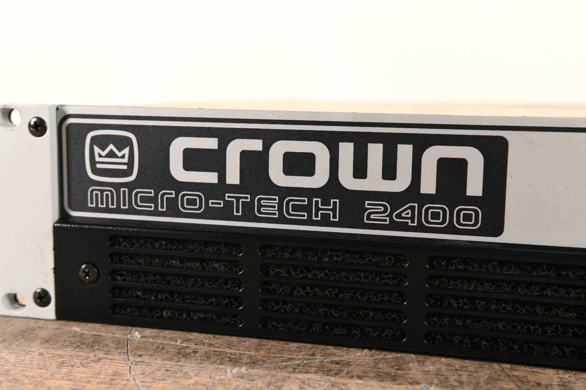 Crown Micro-Tech 2400 2-Channel Power Amplifier