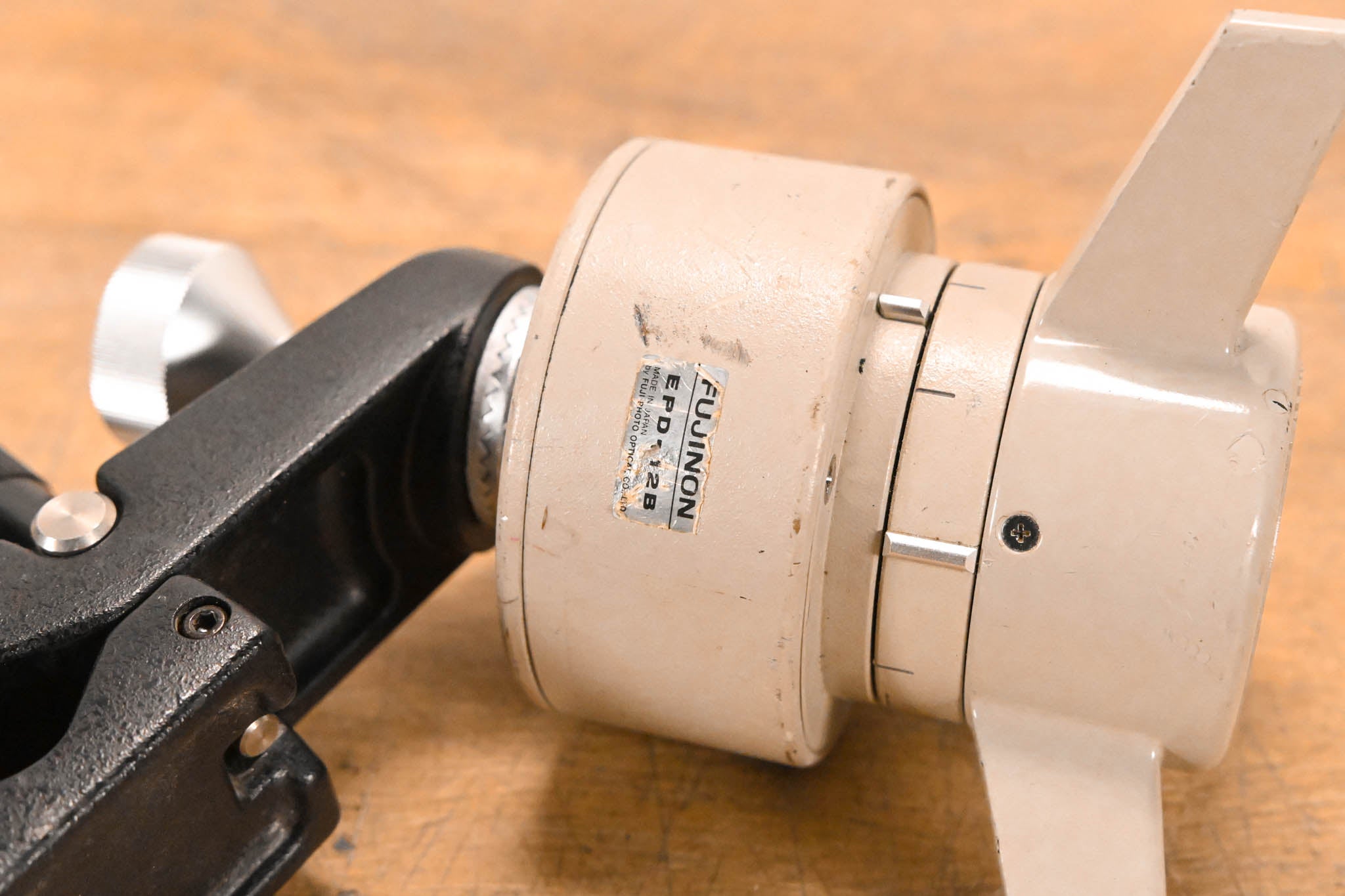 Fujinon EPD-12B with MCA-6A Clamp